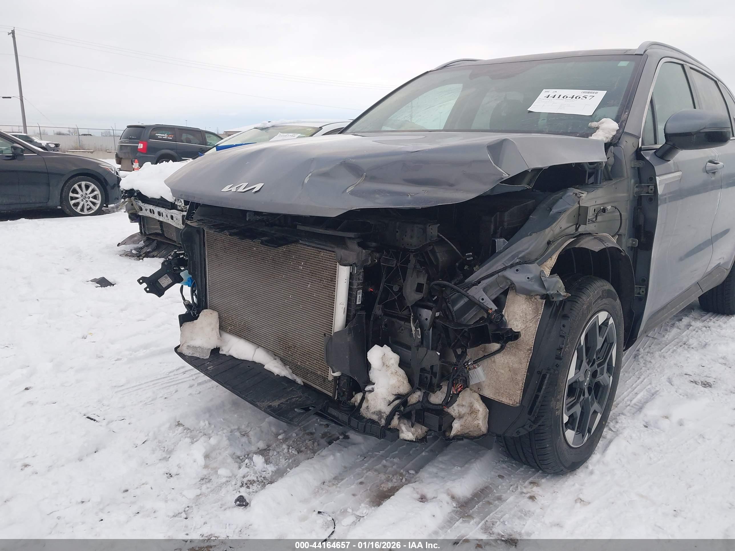 KIA SORENTO image 6