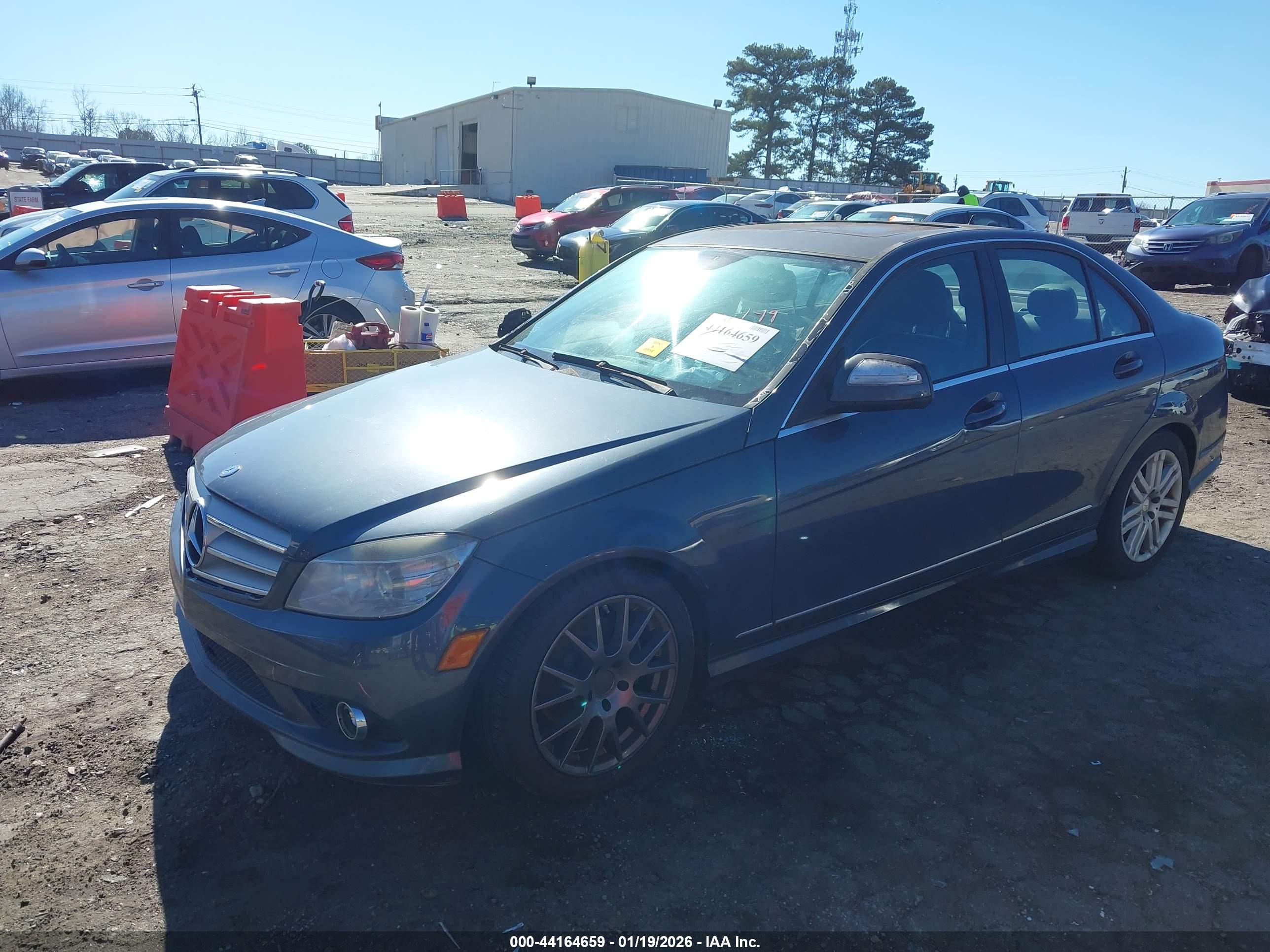 MERCEDES-BENZ C image 2