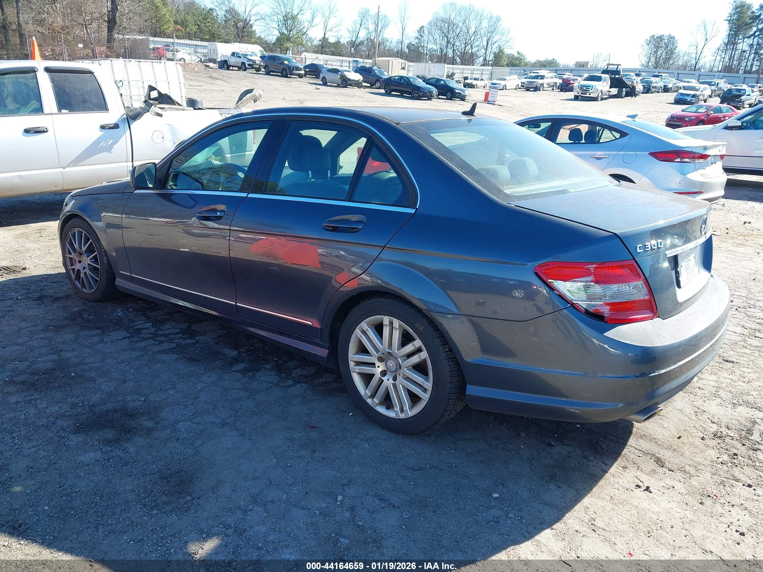 MERCEDES-BENZ C image 3