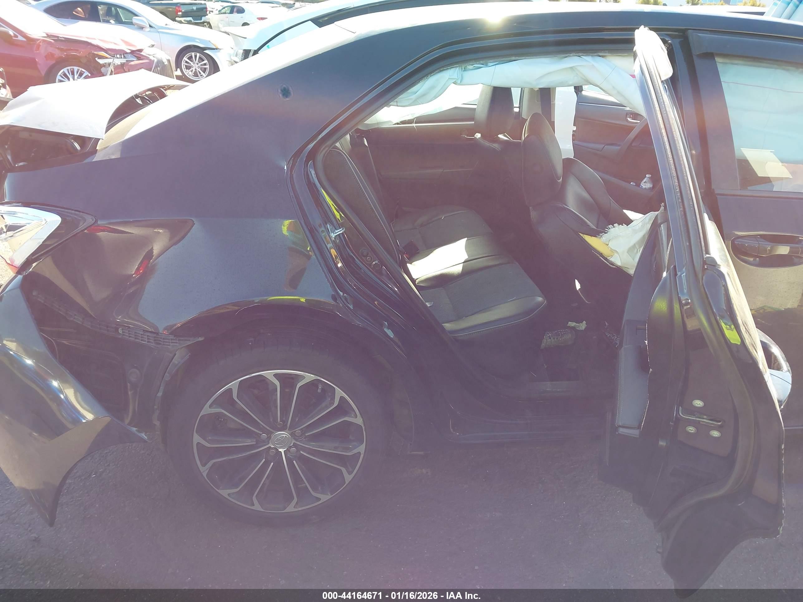 TOYOTA COROLLA image 8