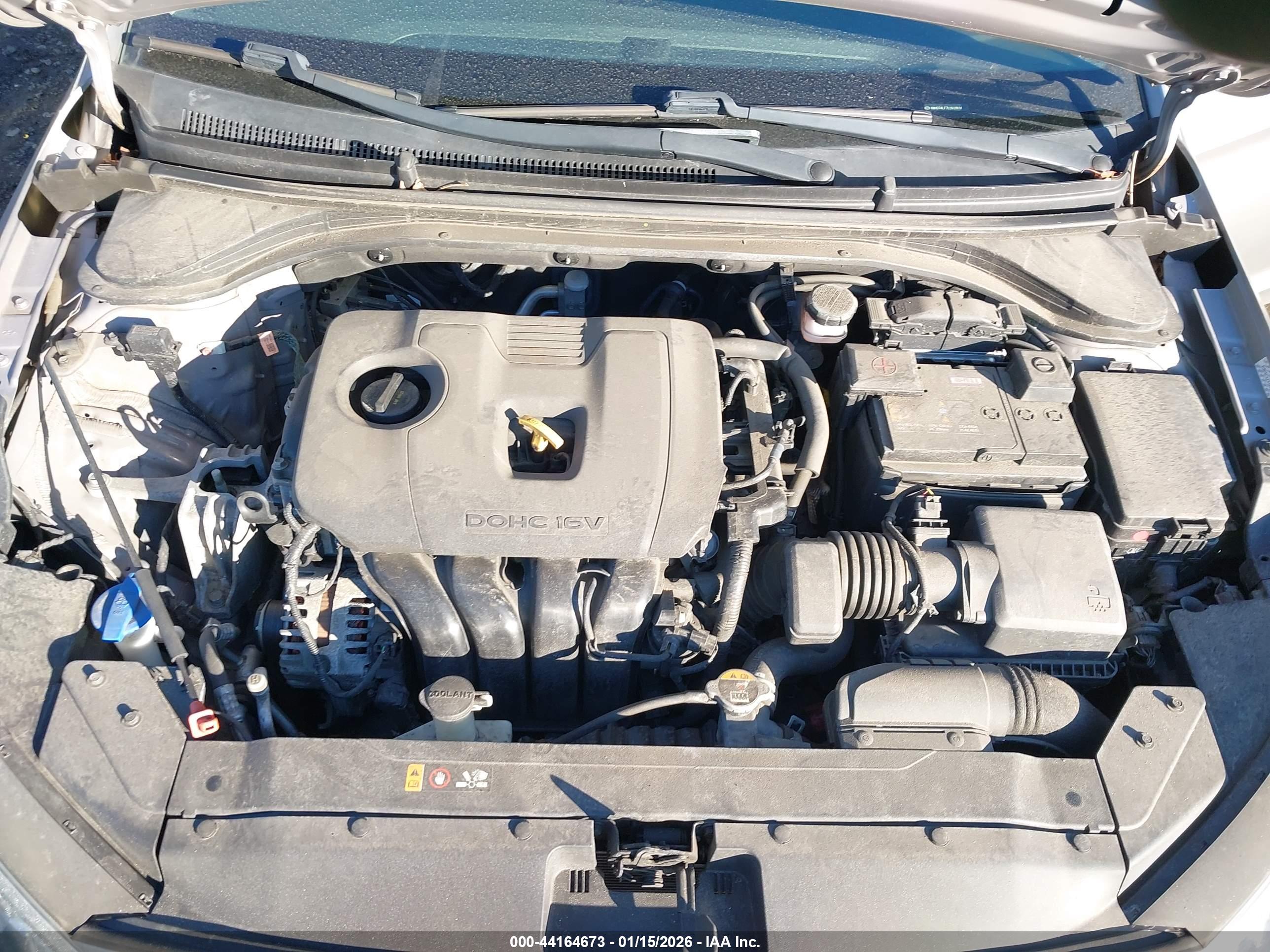 HYUNDAI ELANTRA image 10
