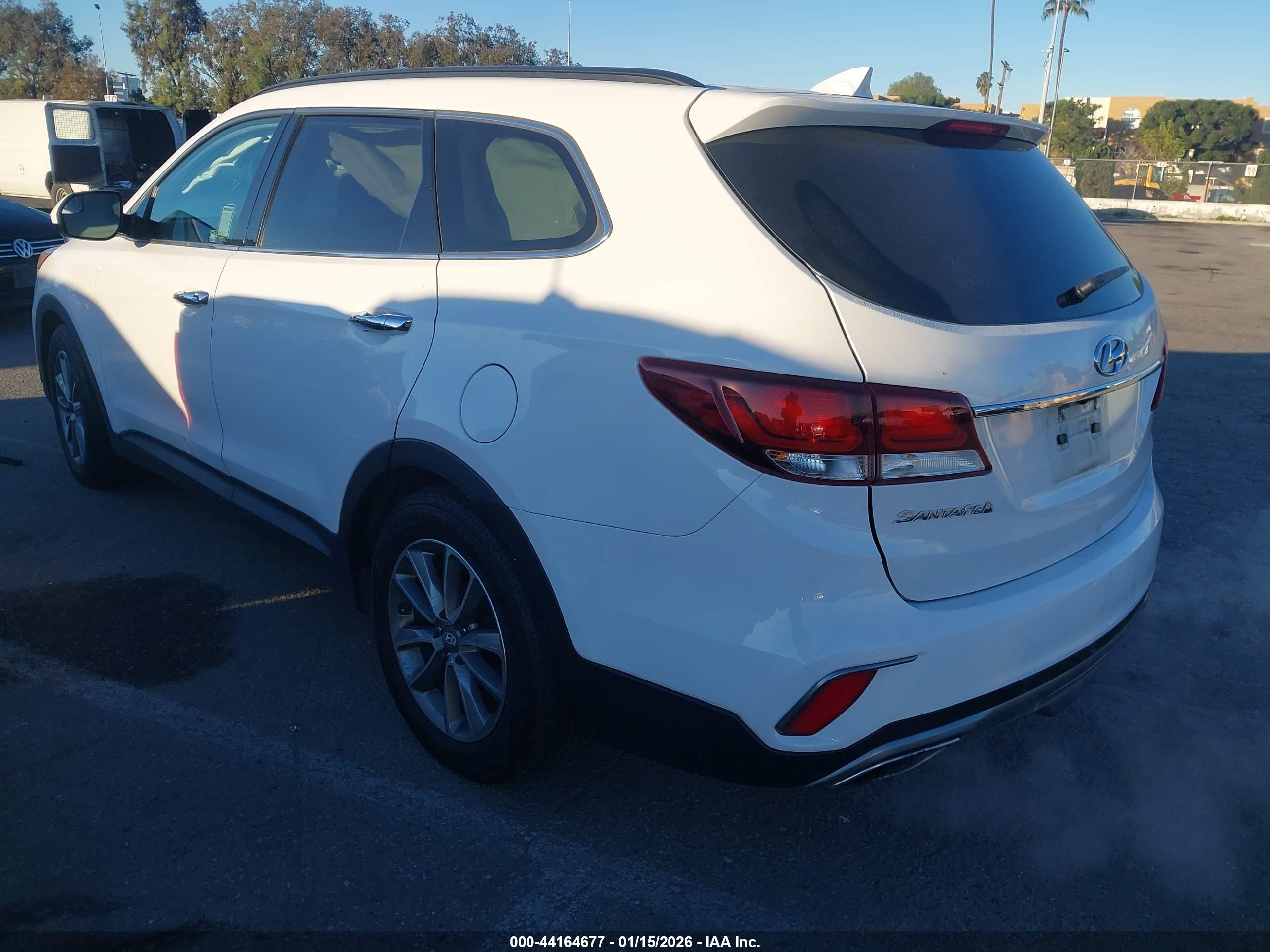 HYUNDAI SANTA image 3