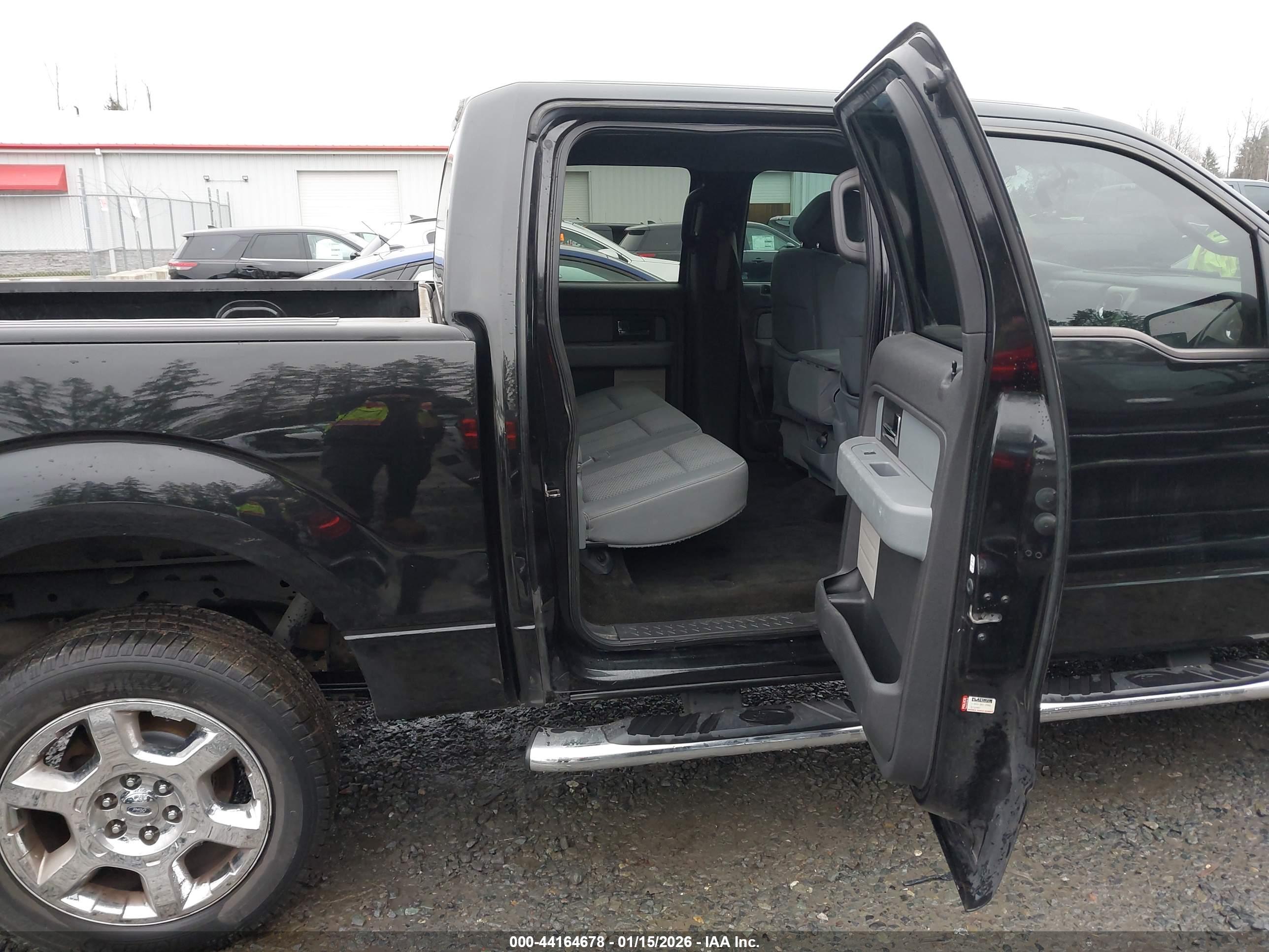 FORD F-150 image 8
