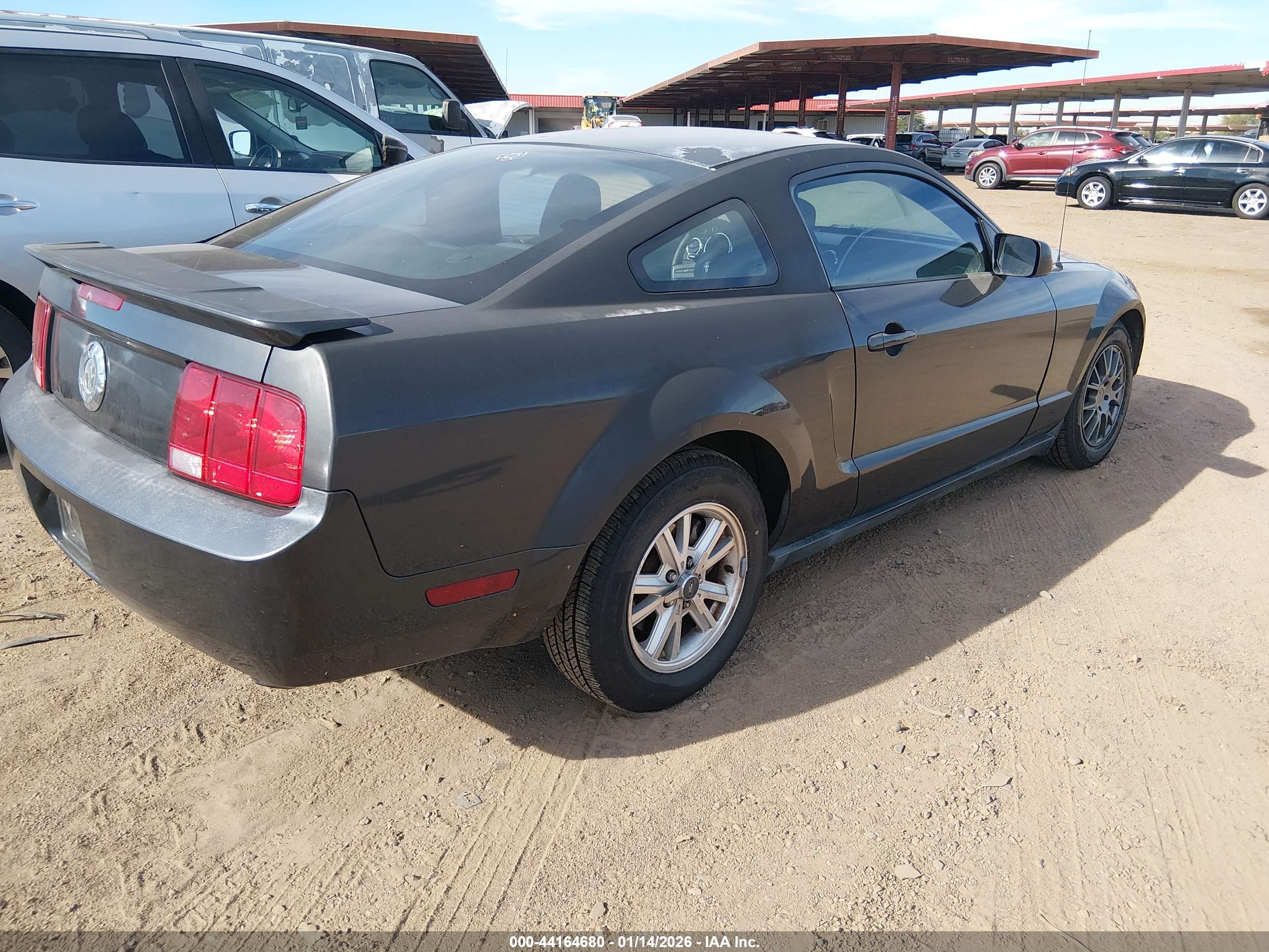 FORD MUSTANG image 4