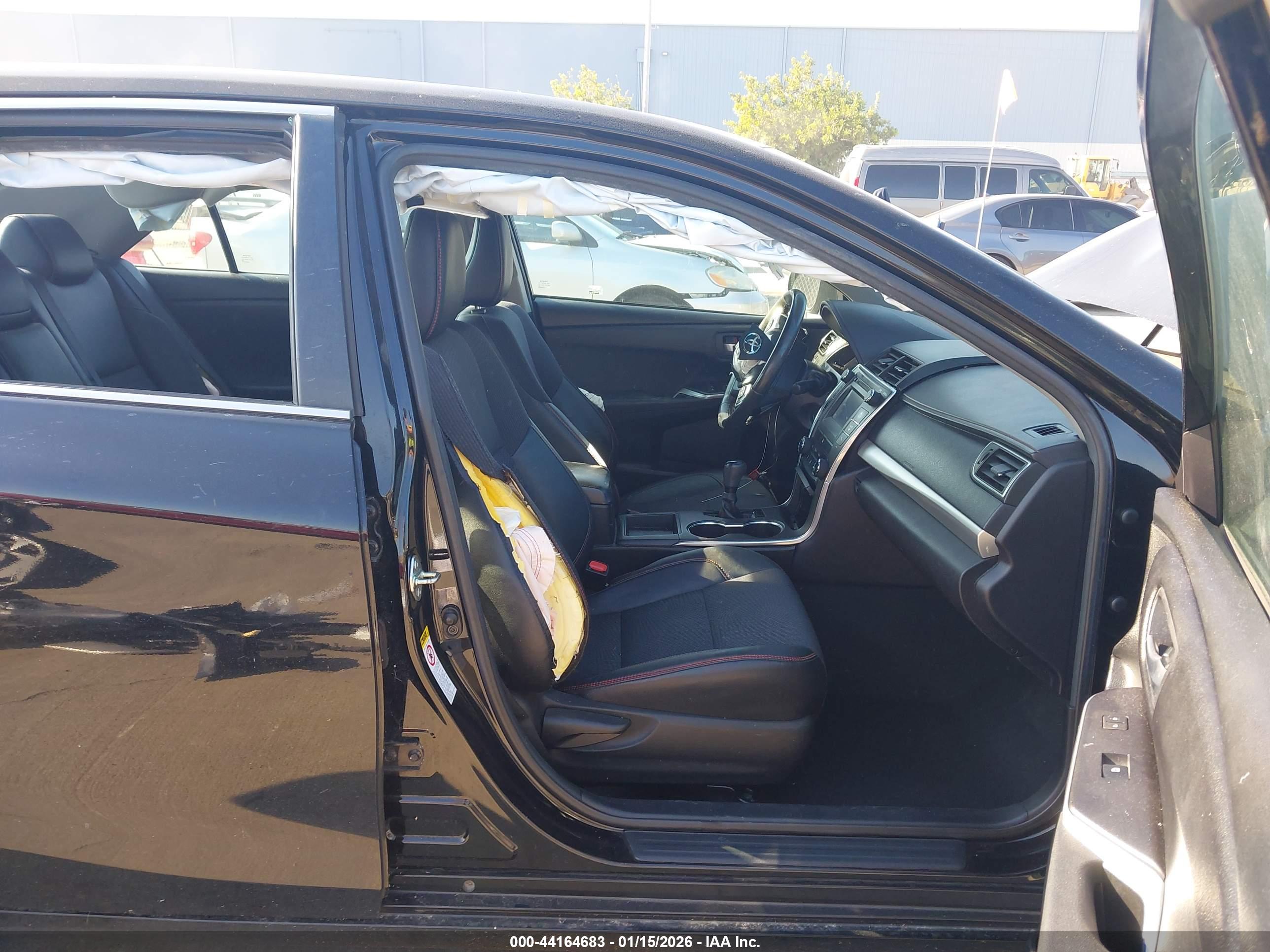 TOYOTA CAMRY image 5