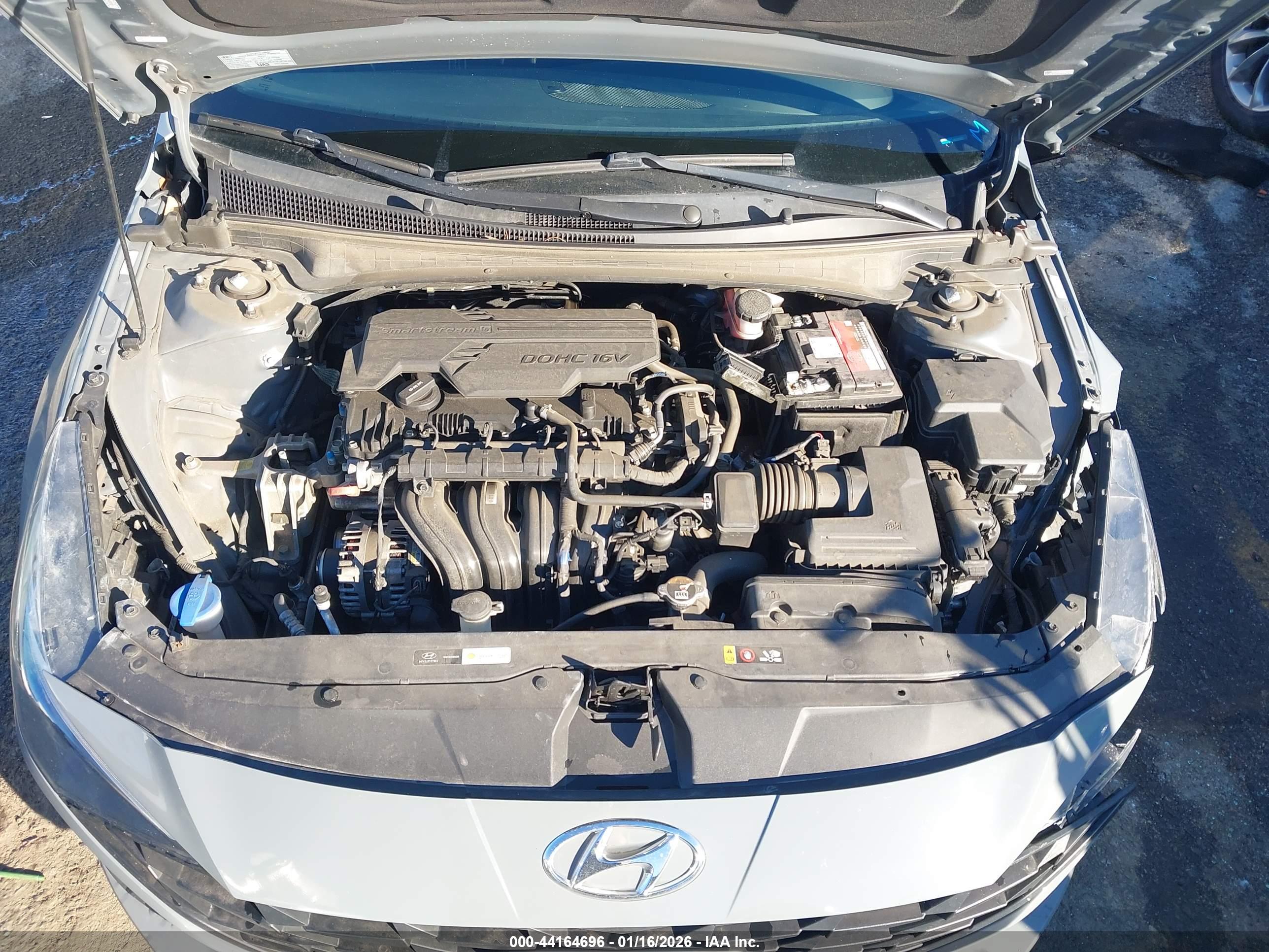 HYUNDAI ELANTRA image 10