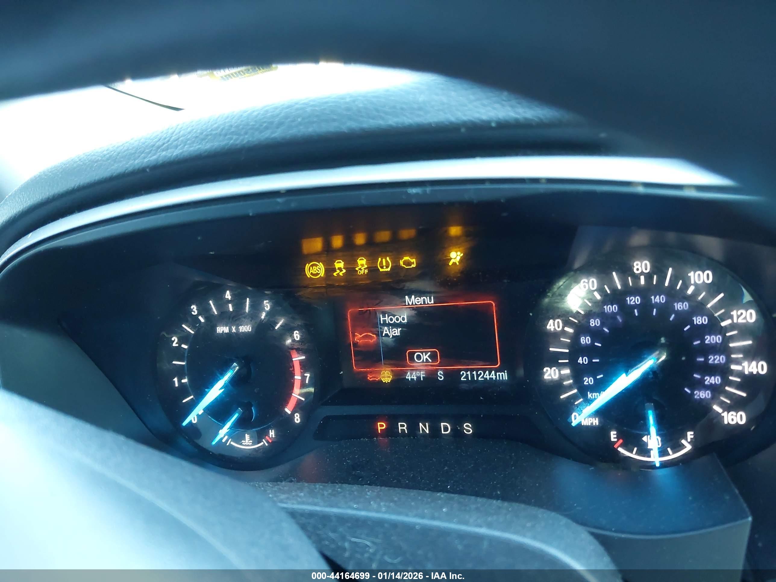 FORD FUSION image 7