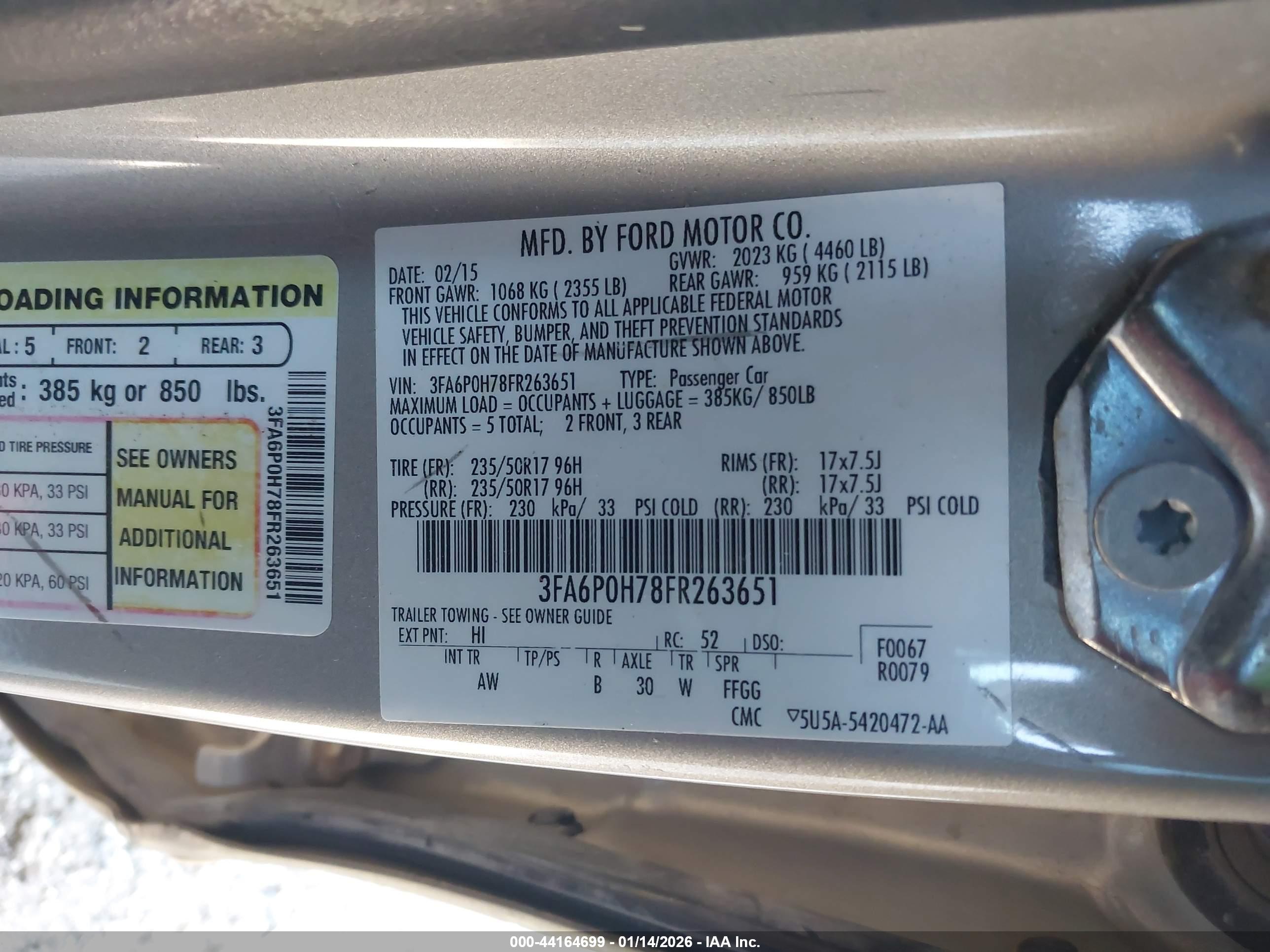 FORD FUSION image 9