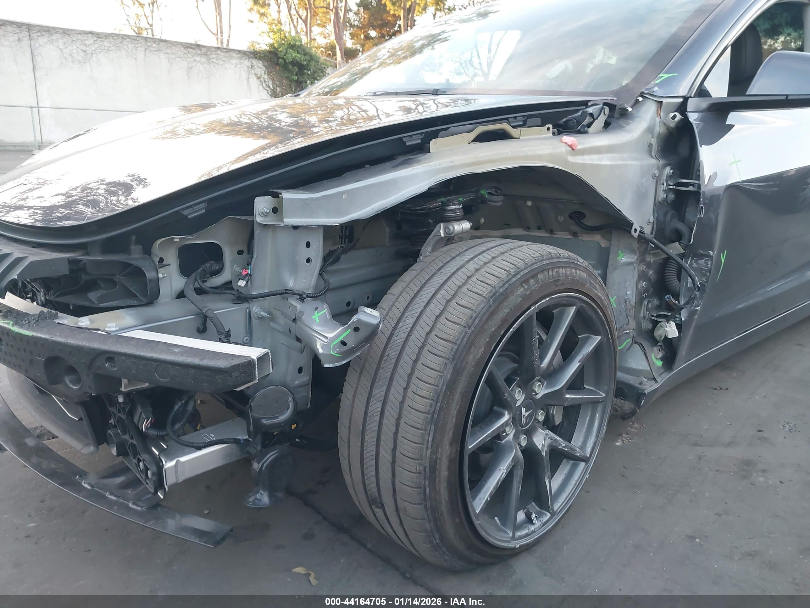 TESLA MODEL image 6