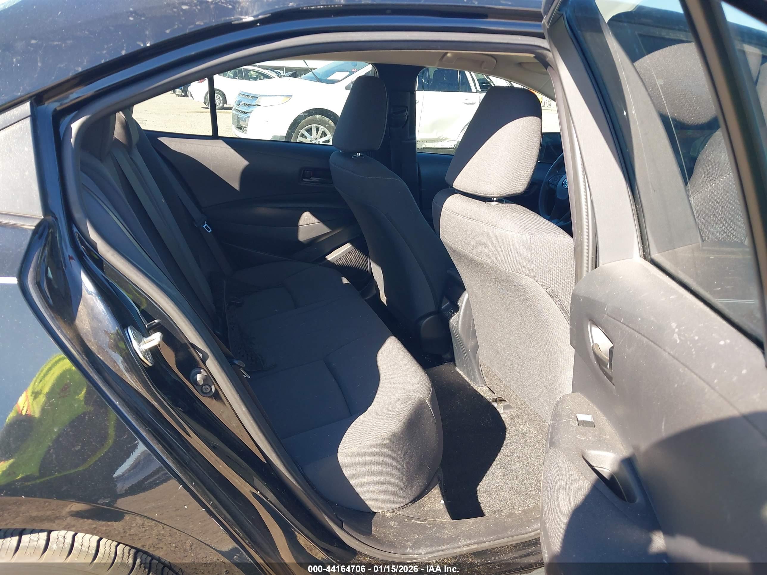 TOYOTA COROLLA image 8