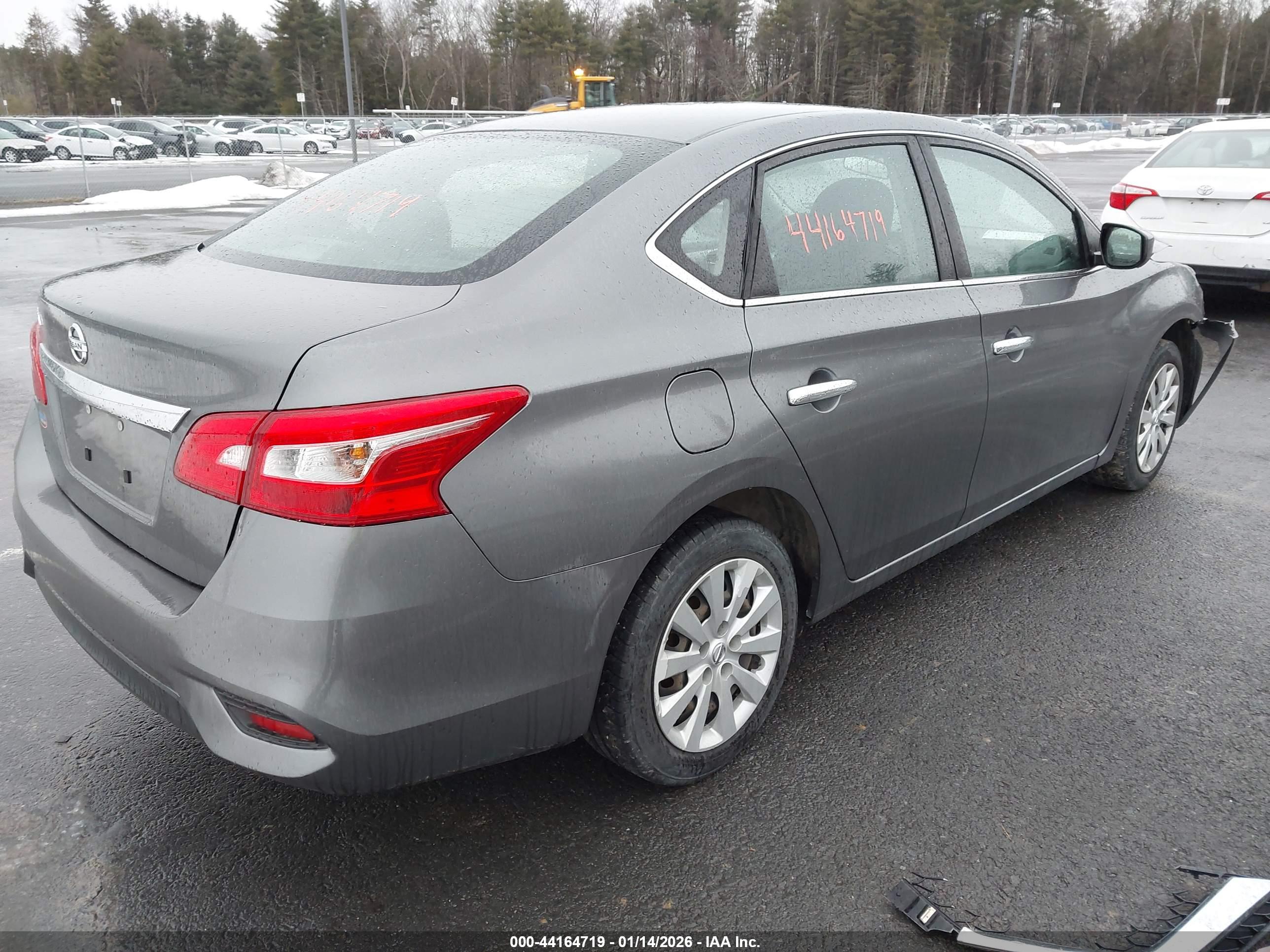 NISSAN SENTRA image 4