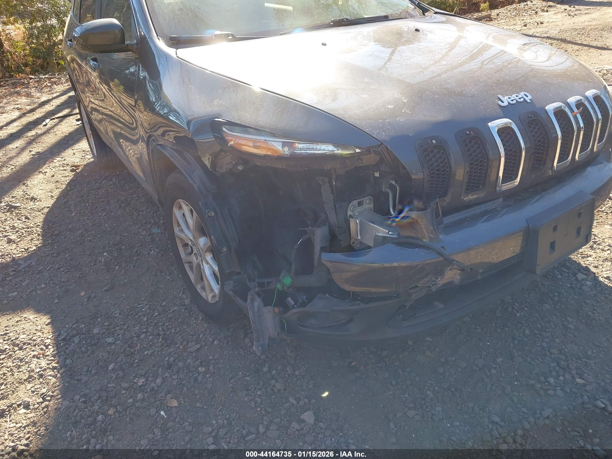 JEEP CHEROKEE image 6
