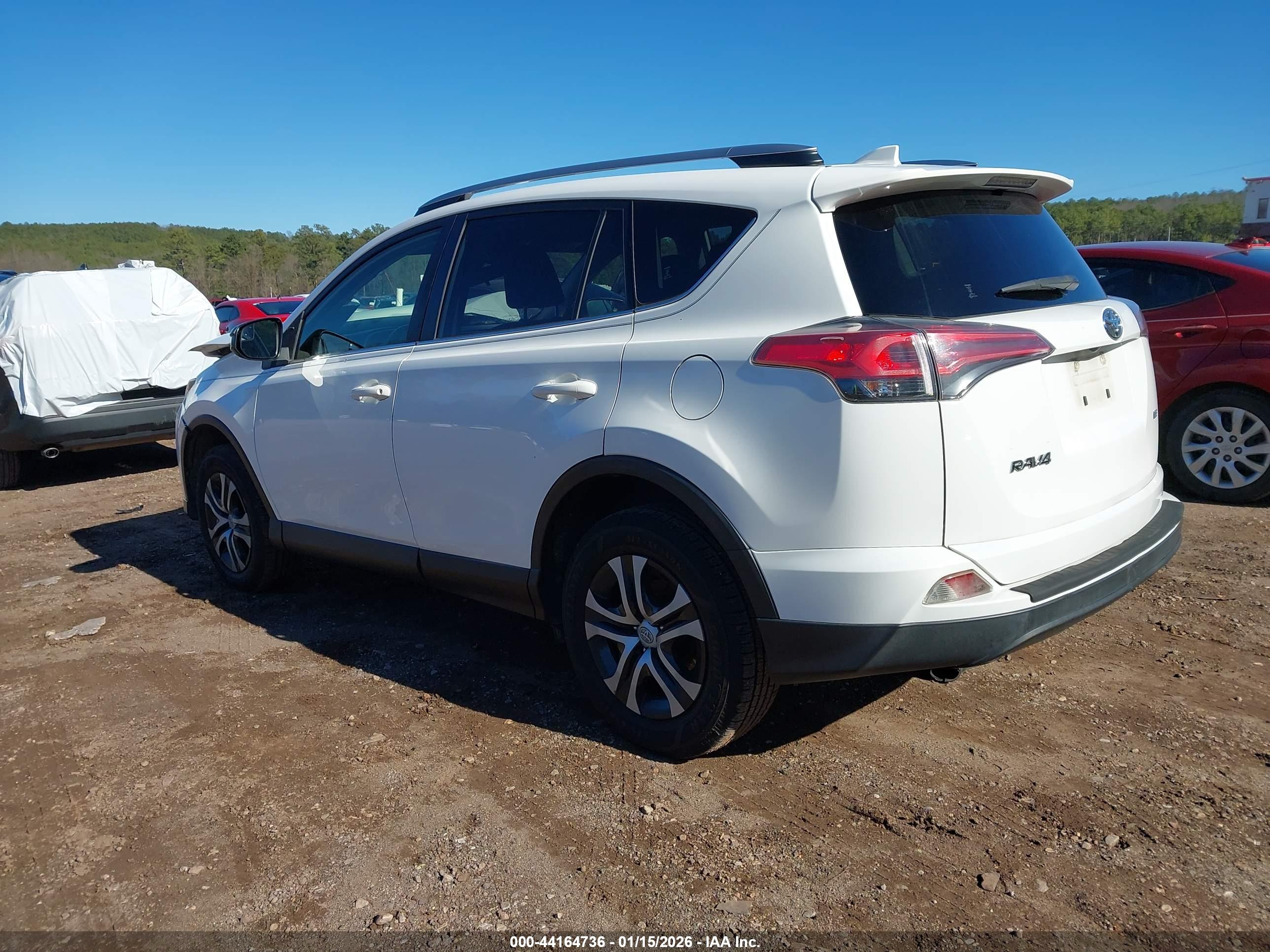 TOYOTA RAV4 image 3