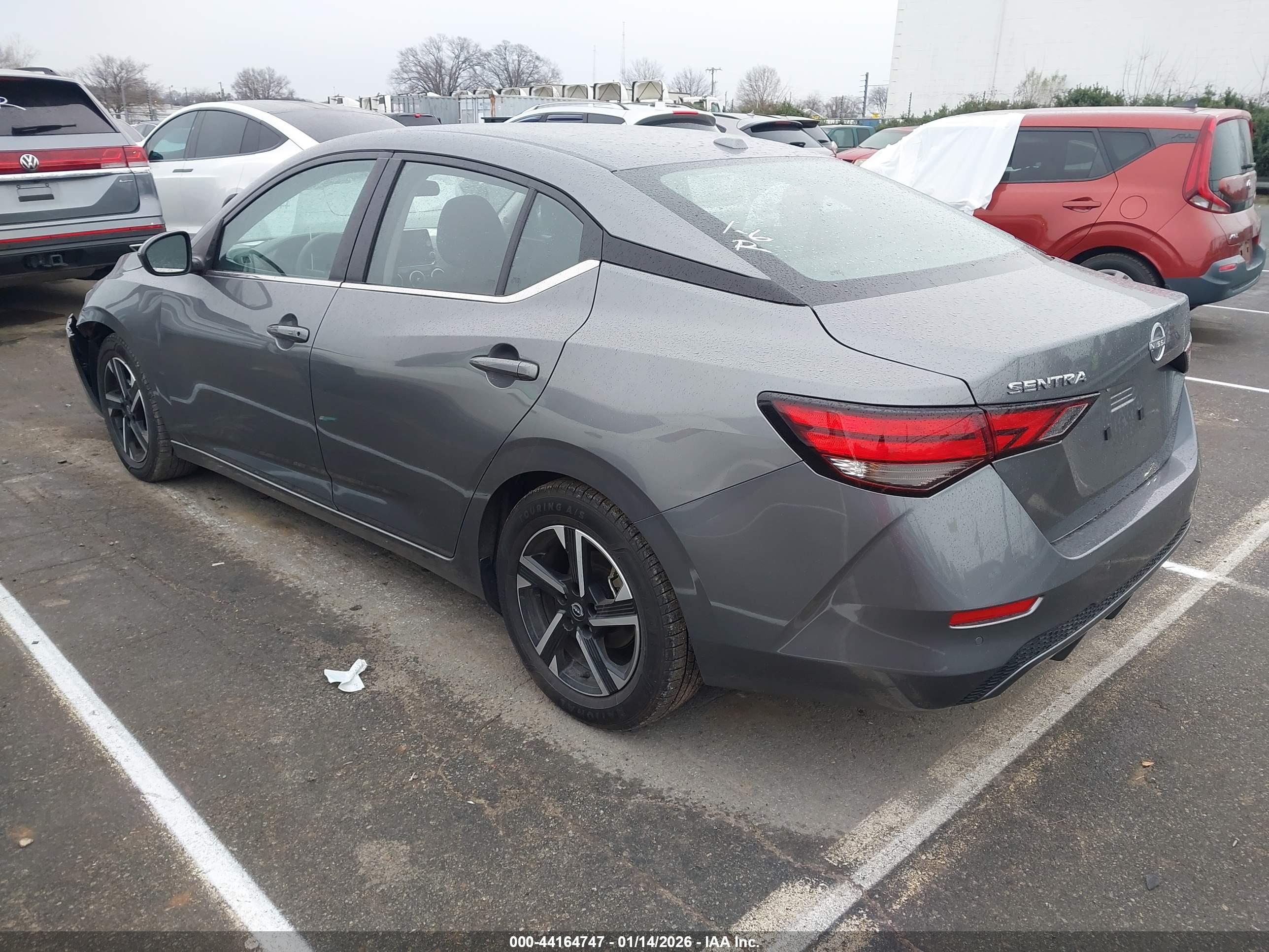 NISSAN SENTRA image 3