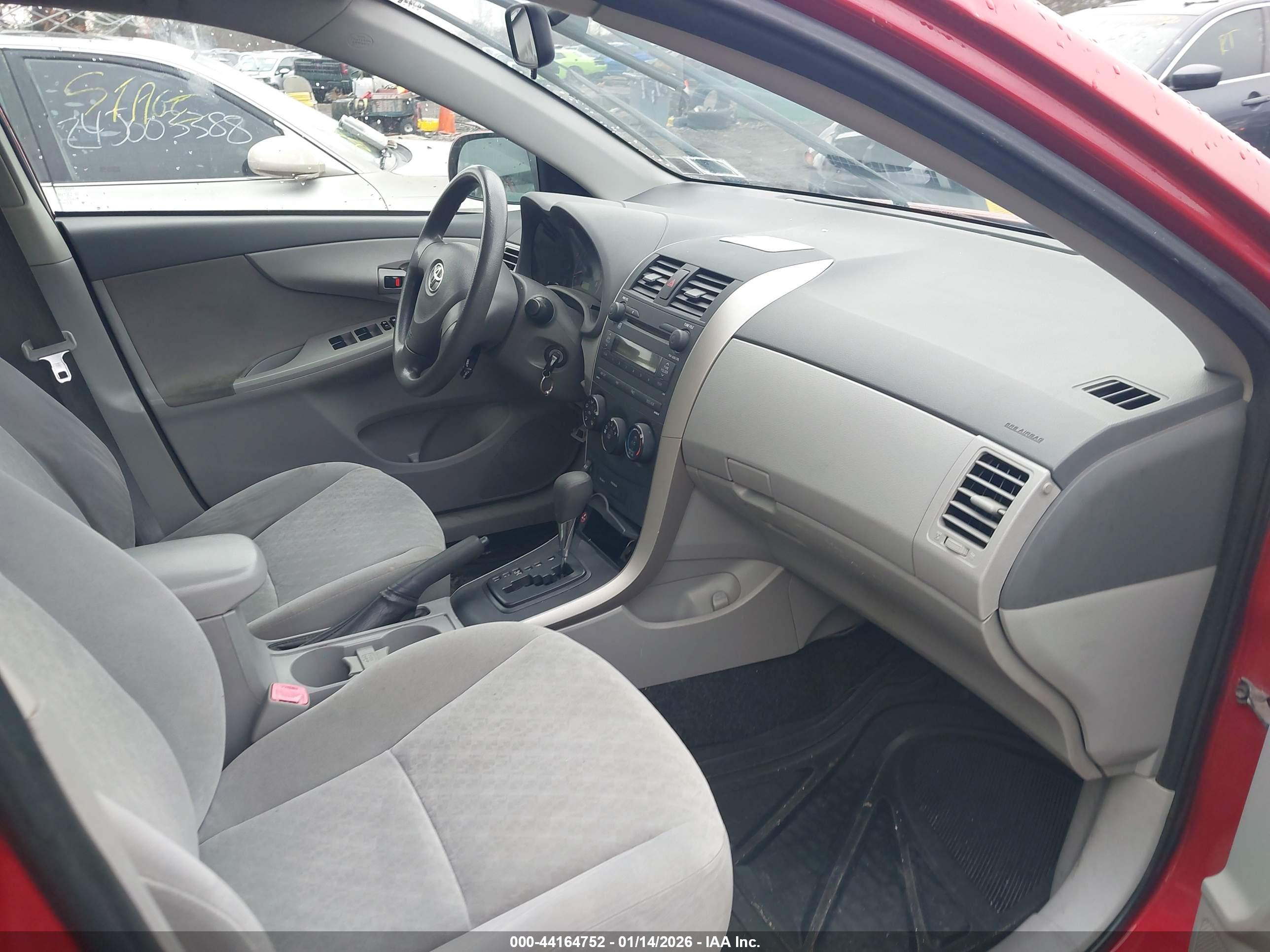TOYOTA COROLLA image 5