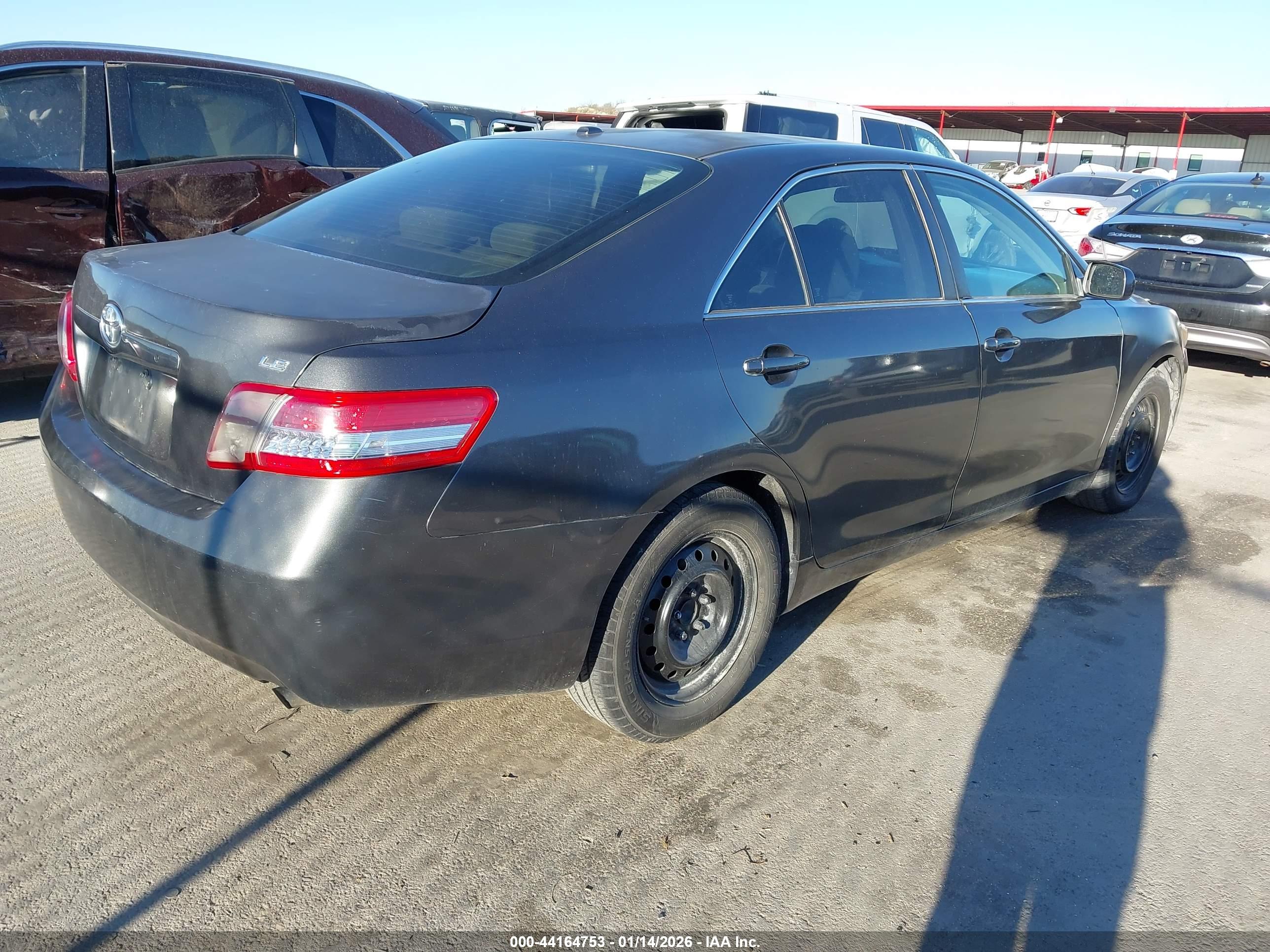 TOYOTA CAMRY image 4