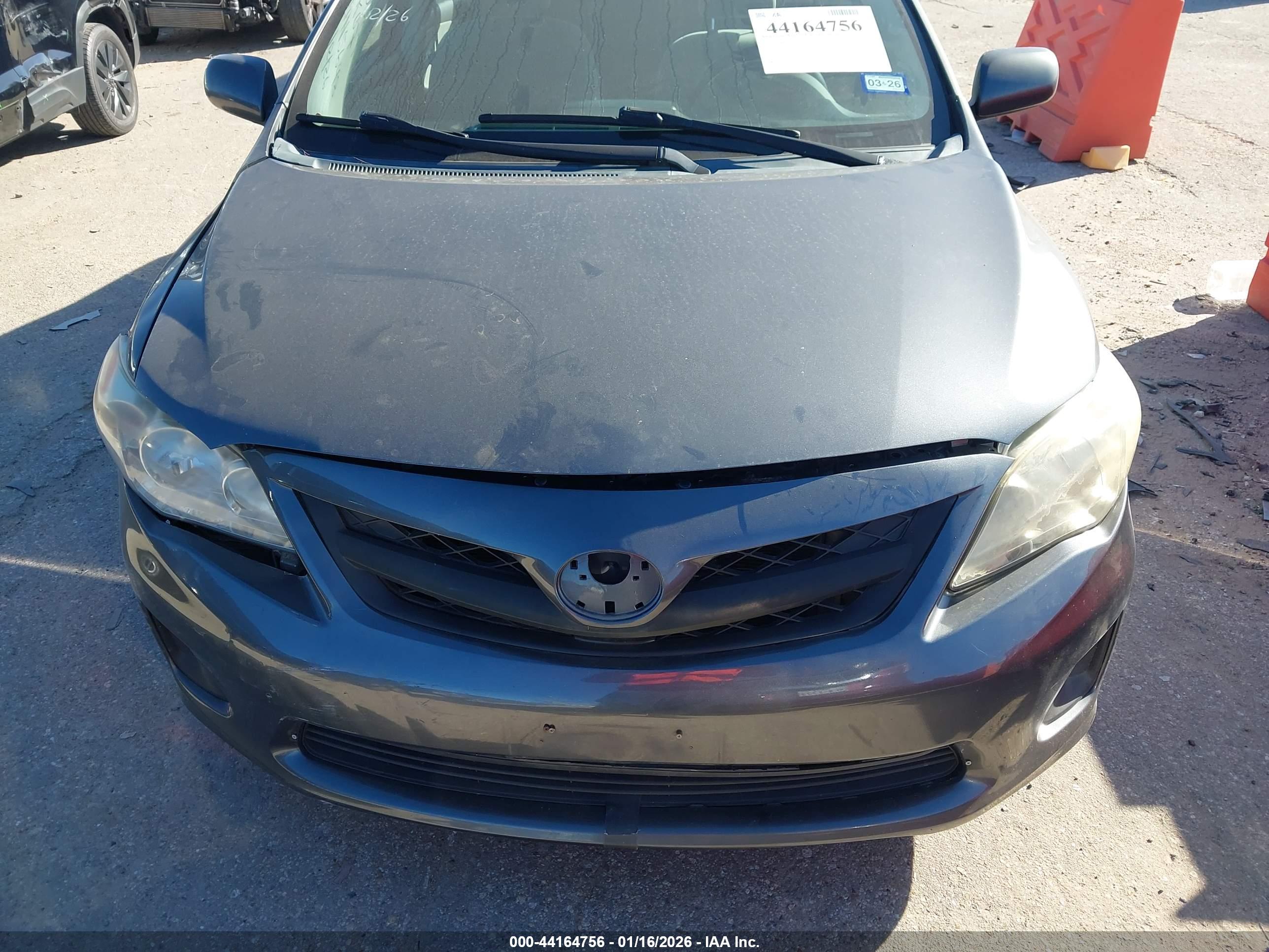 TOYOTA COROLLA image 6