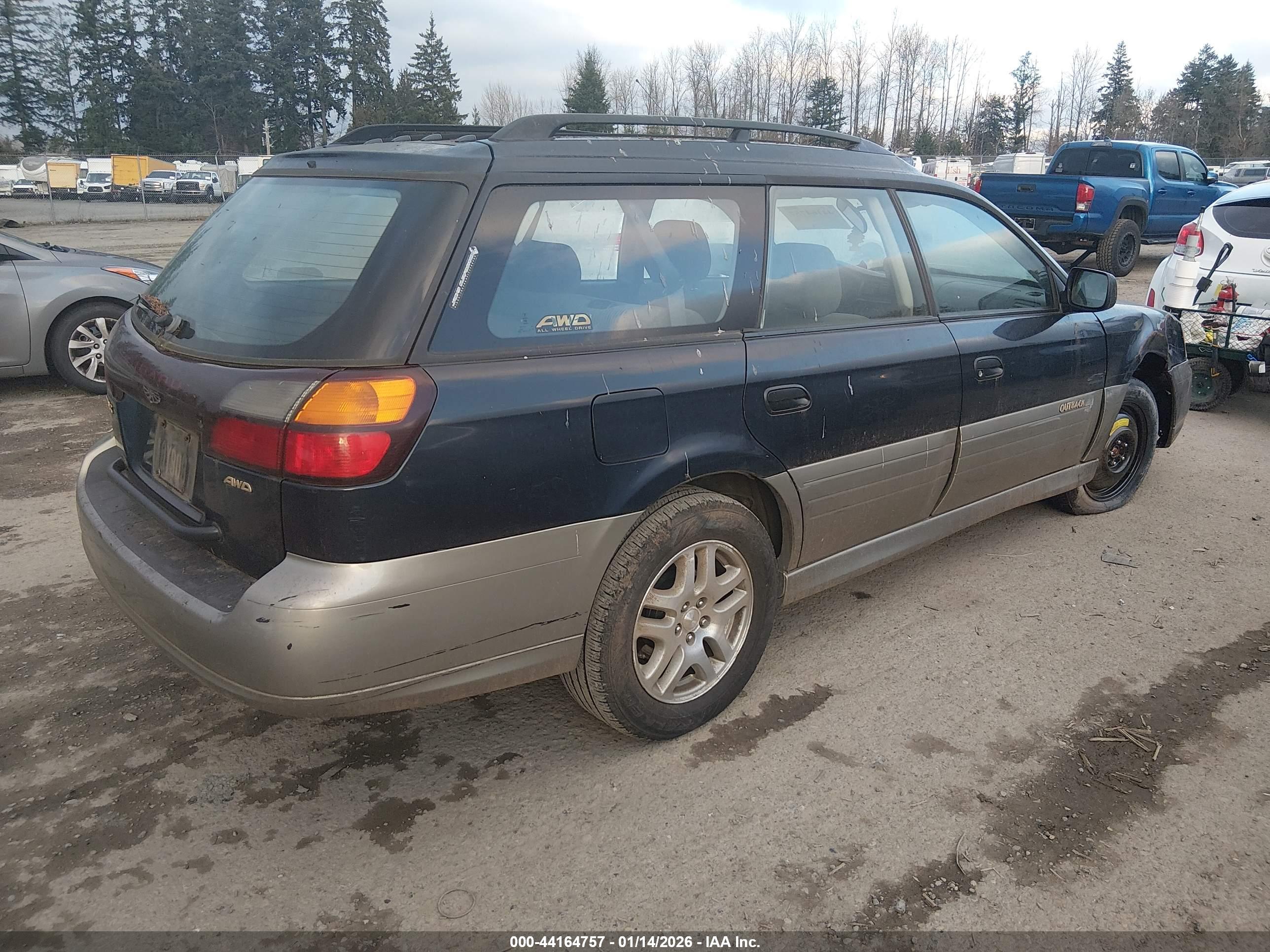 SUBARU OUTBACK image 4