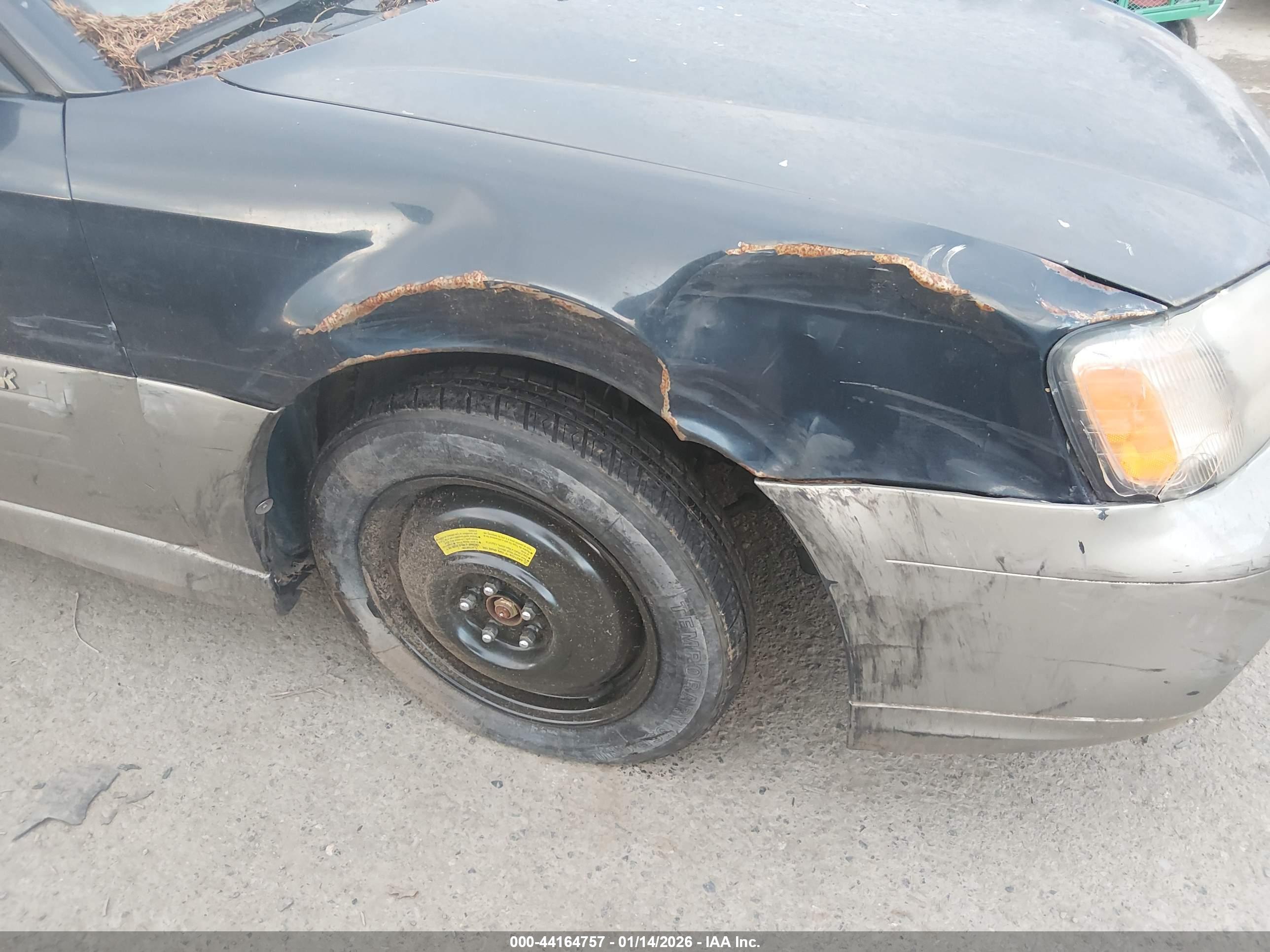 SUBARU OUTBACK image 6