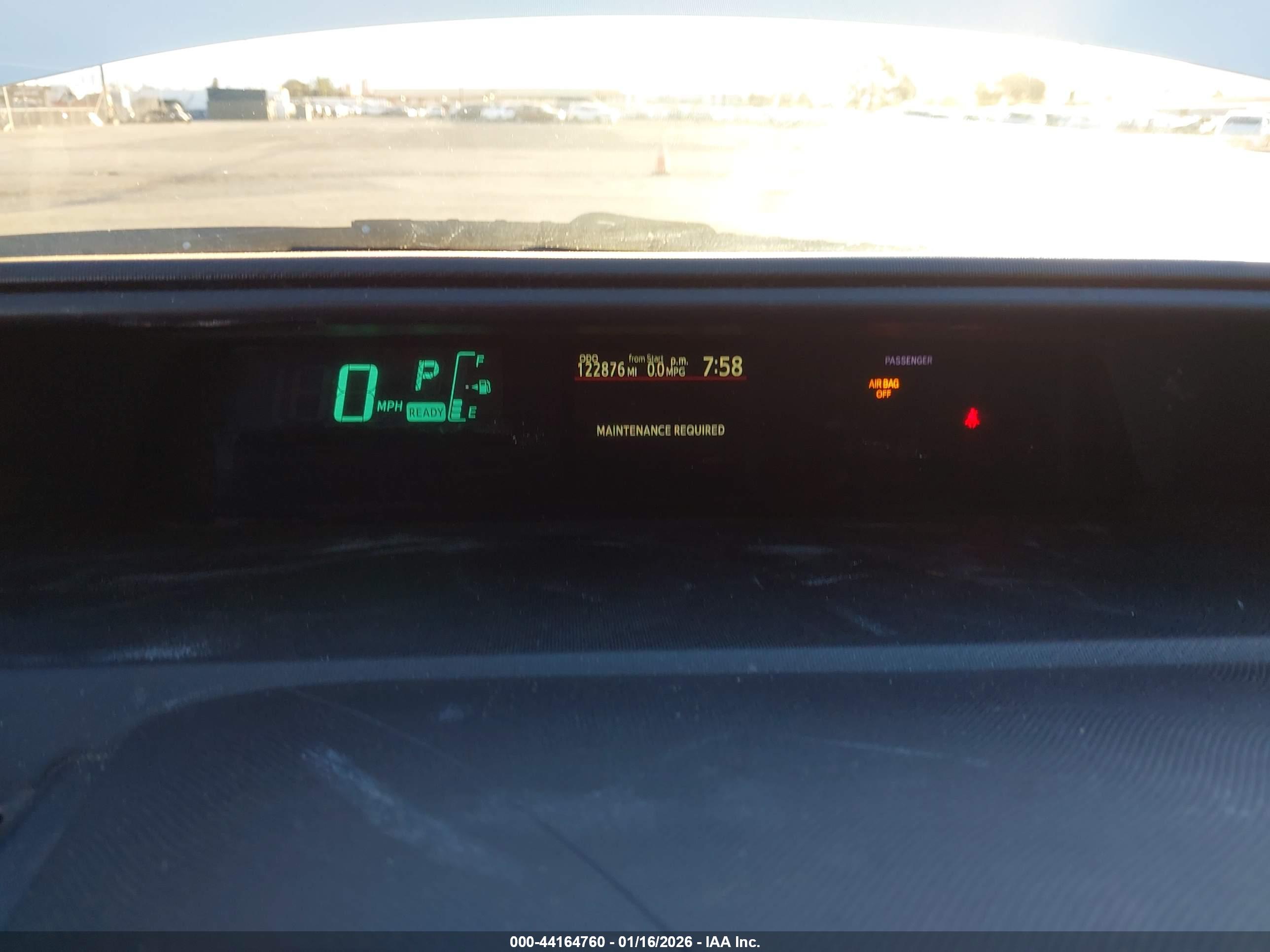TOYOTA PRIUS image 7