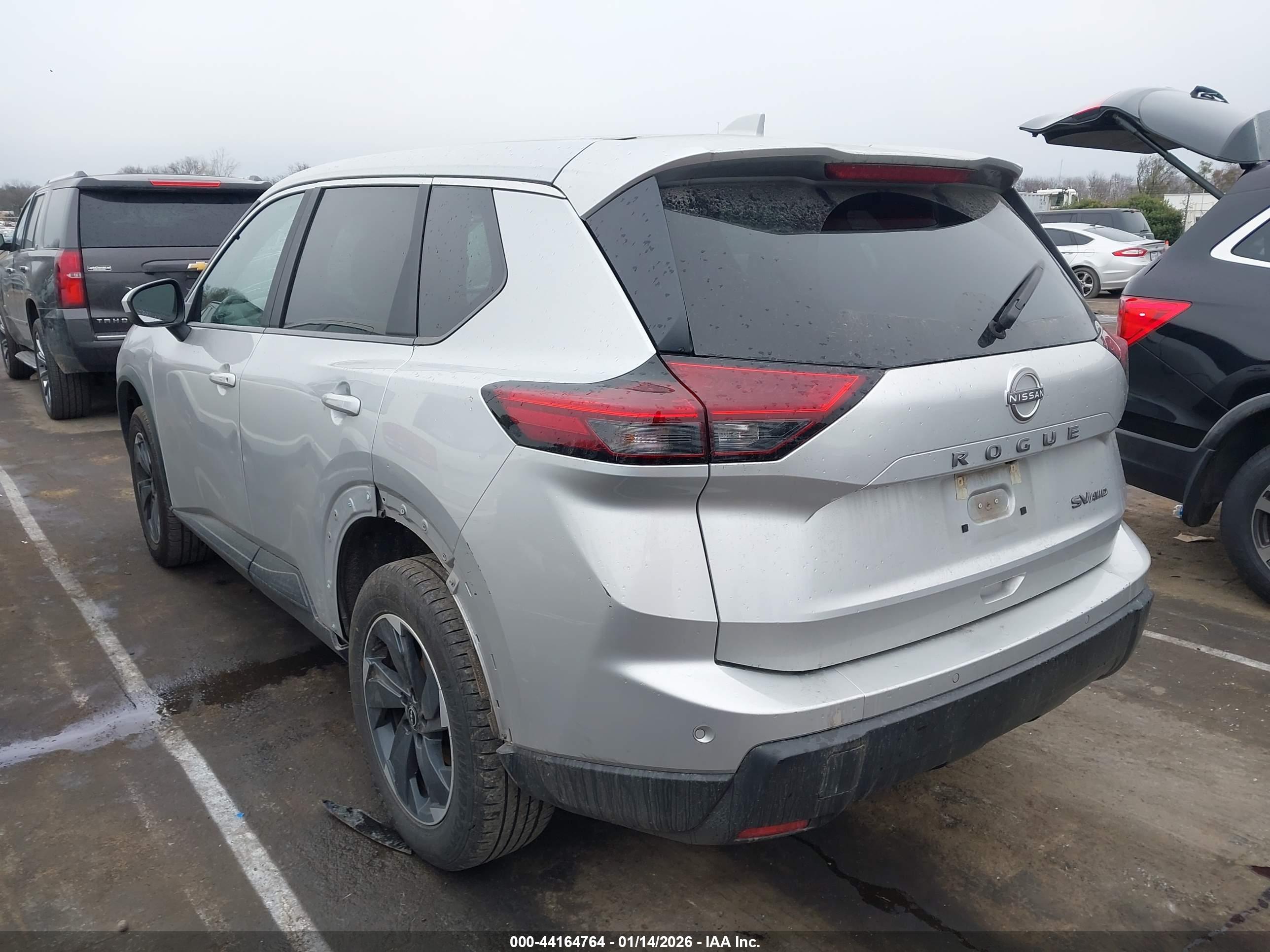 NISSAN ROGUE image 3