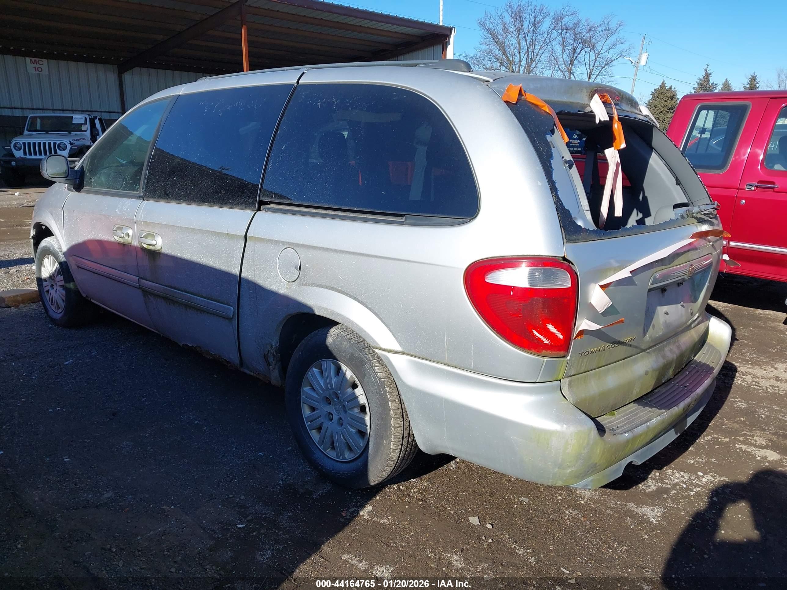CHRYSLER TOWN image 3