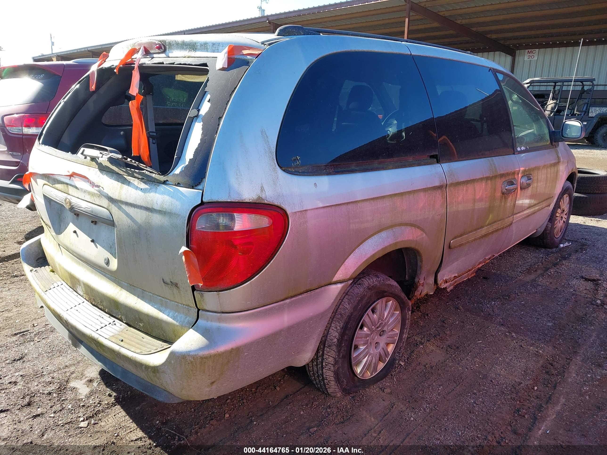 CHRYSLER TOWN image 4