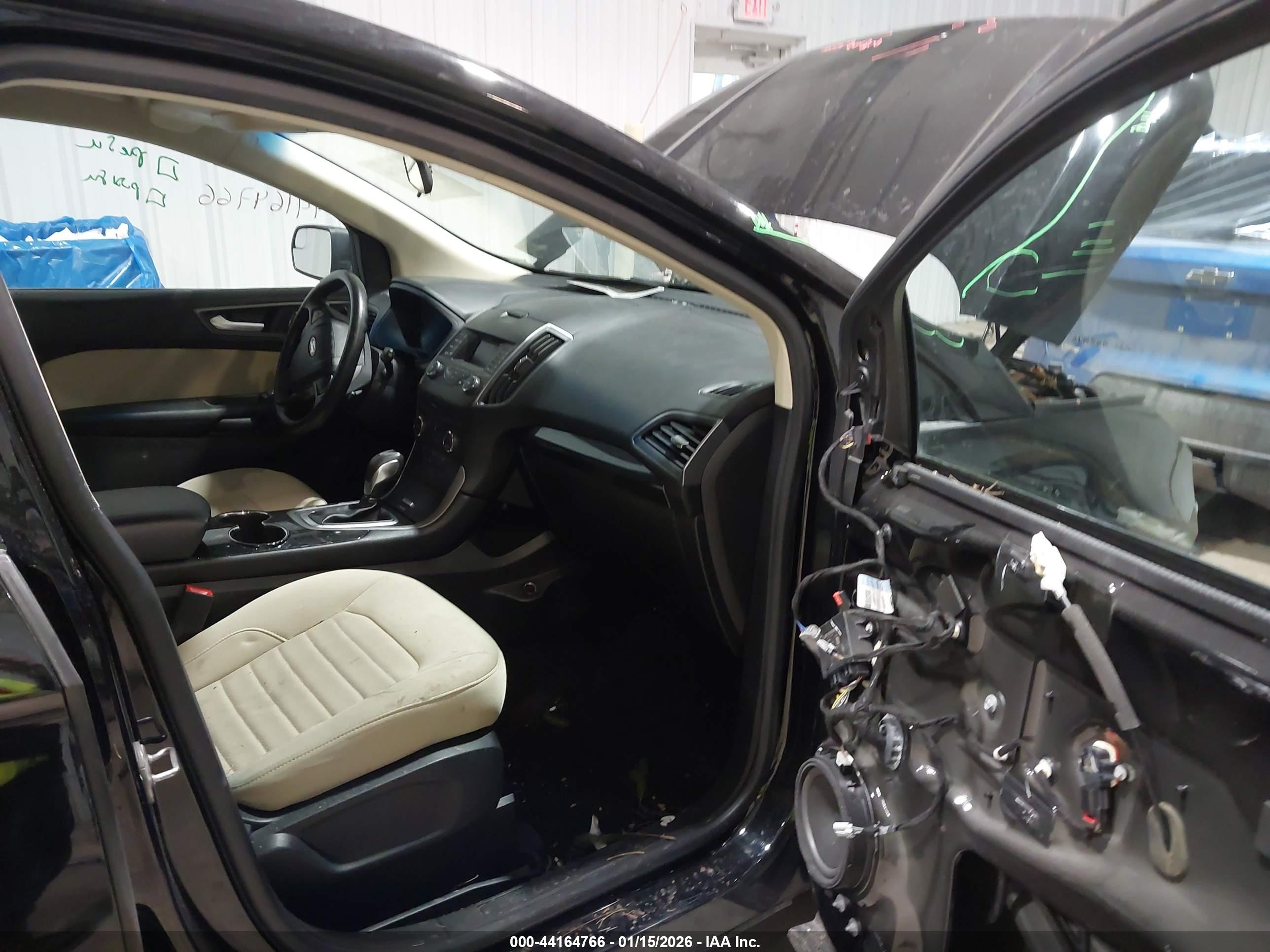 FORD EDGE image 5