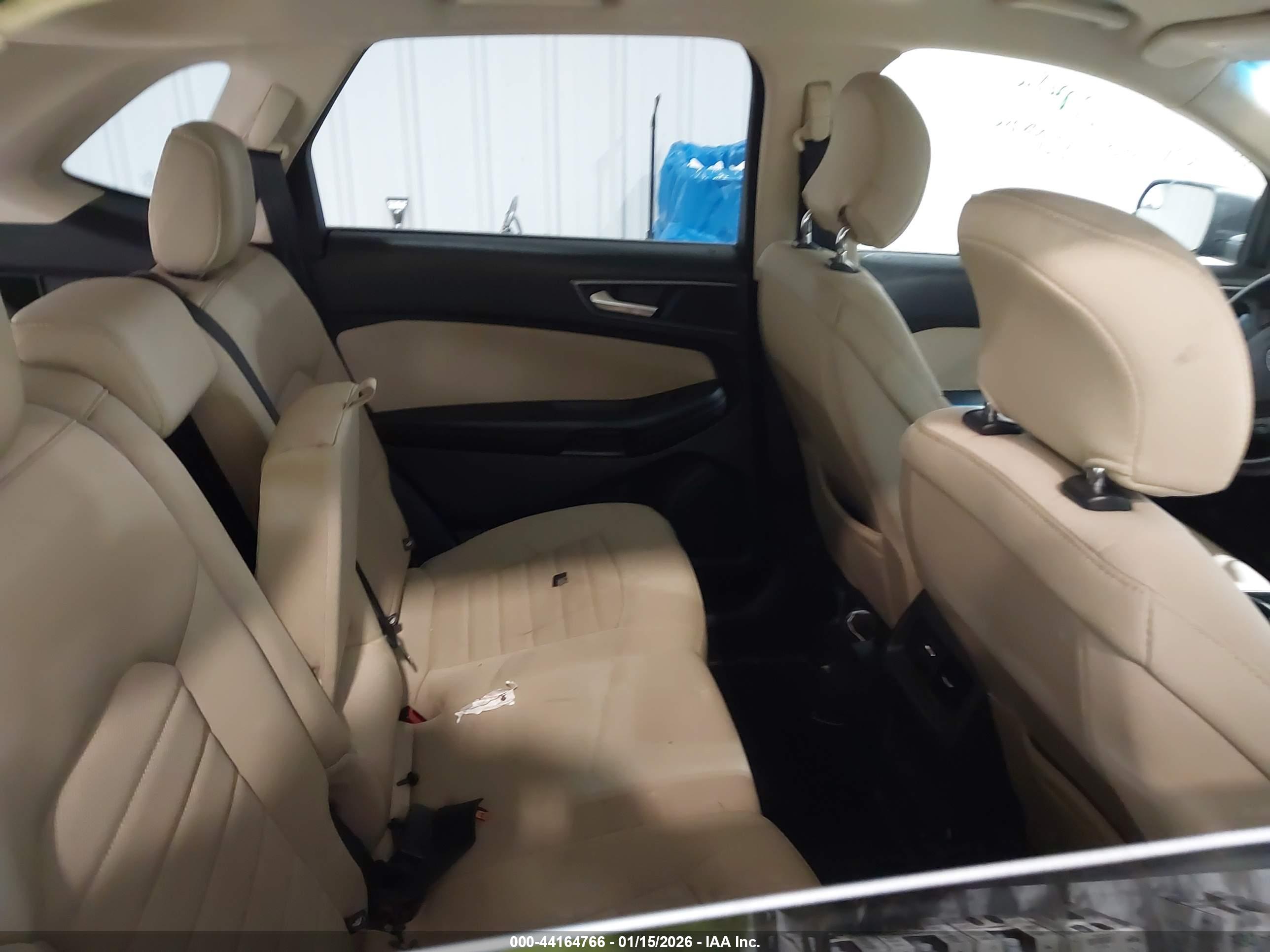 FORD EDGE image 8