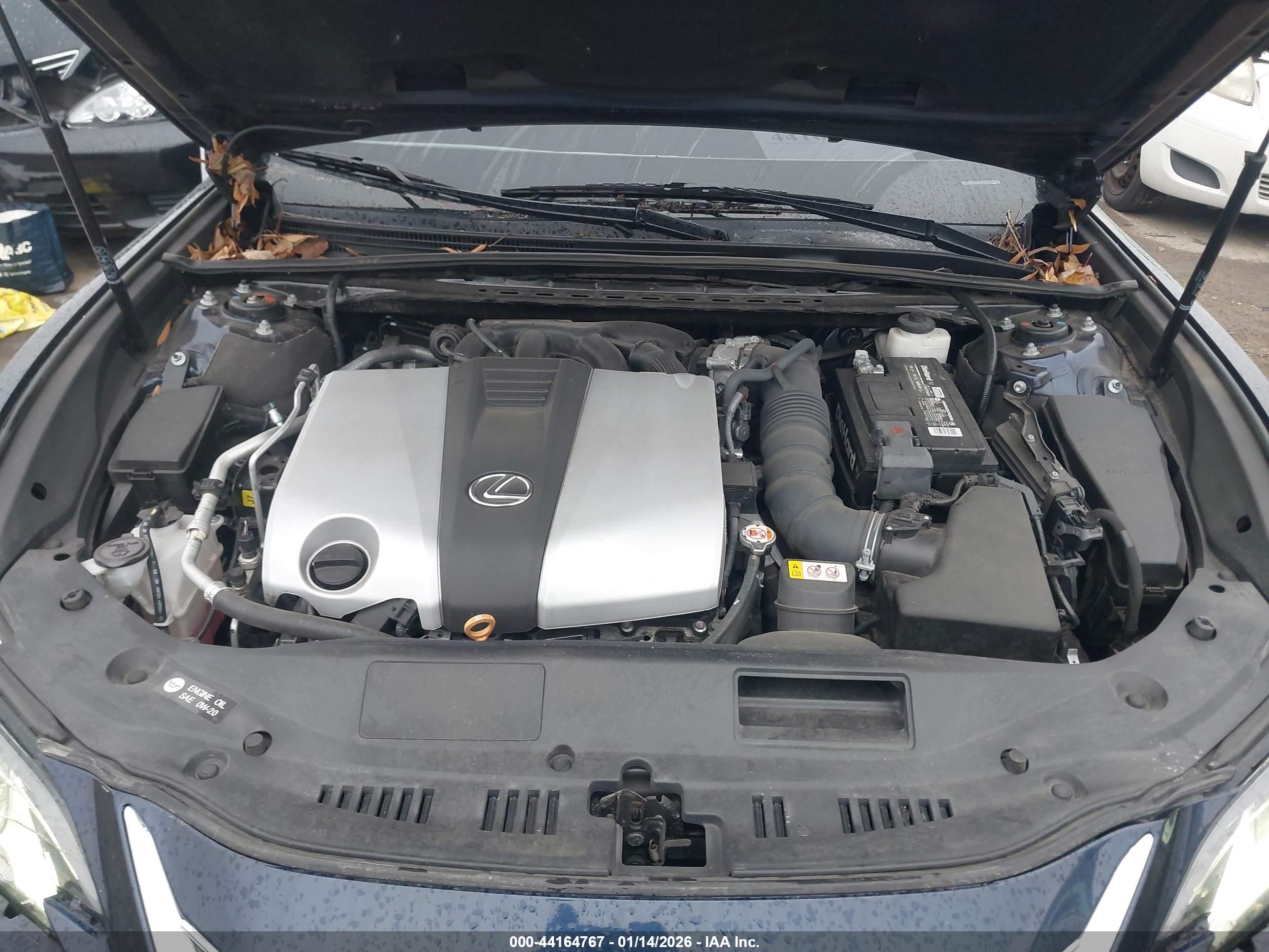 LEXUS ES image 10