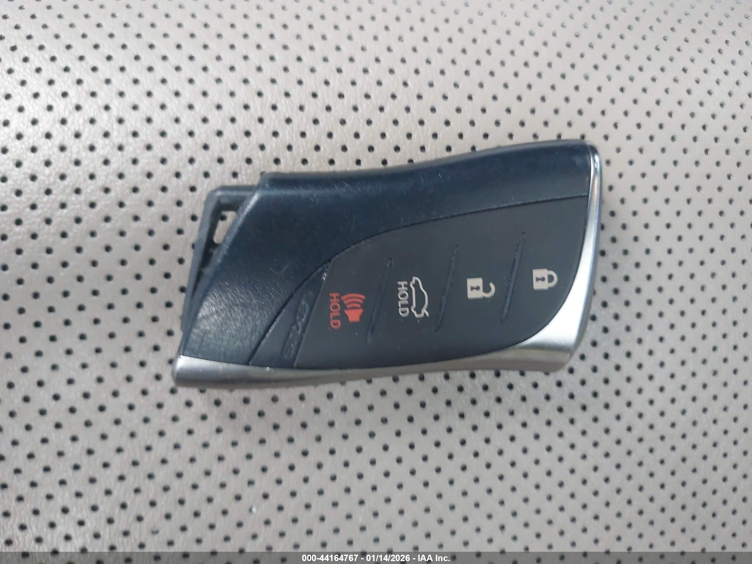 LEXUS ES image 11
