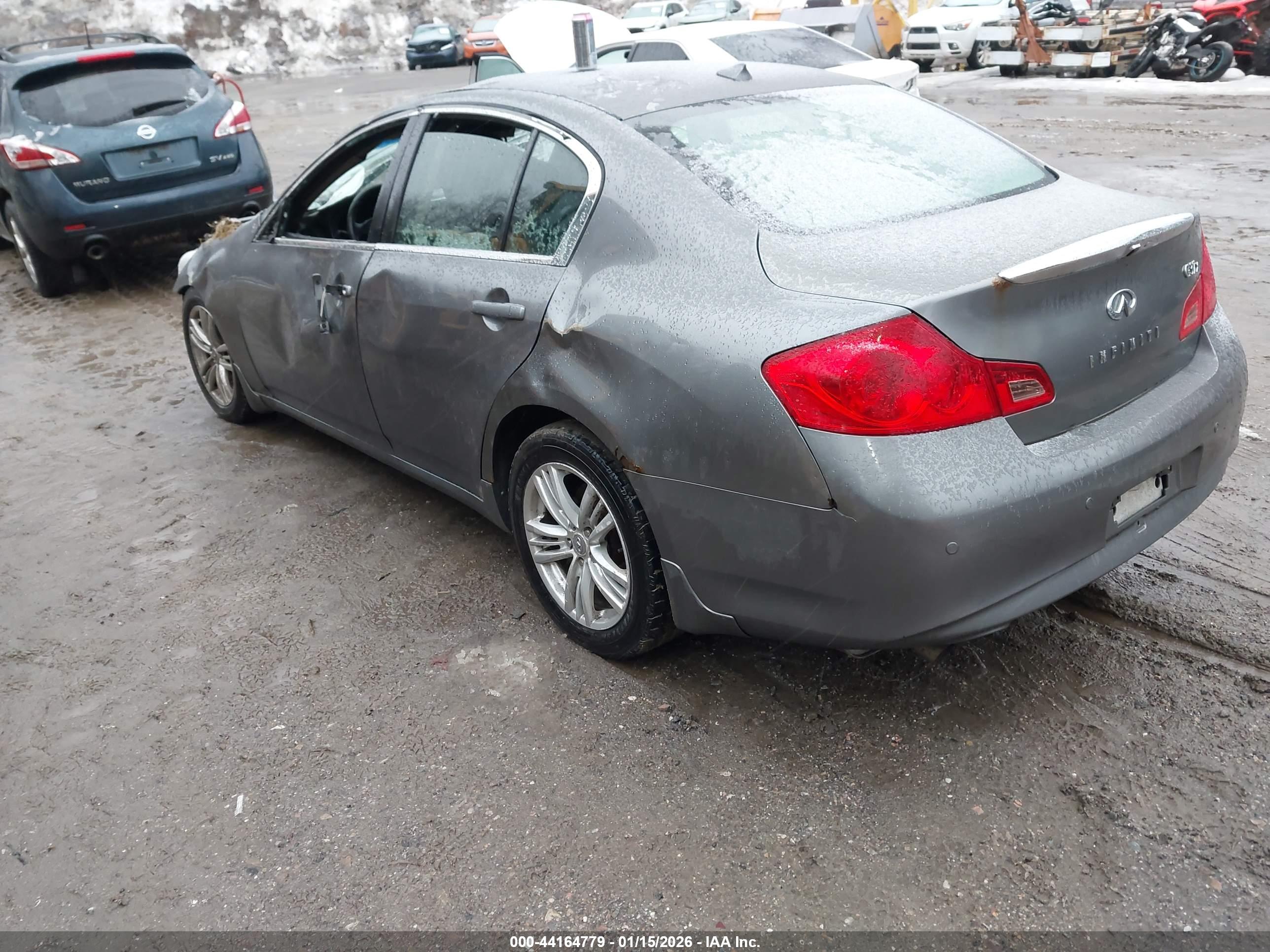 INFINITI G37X image 3