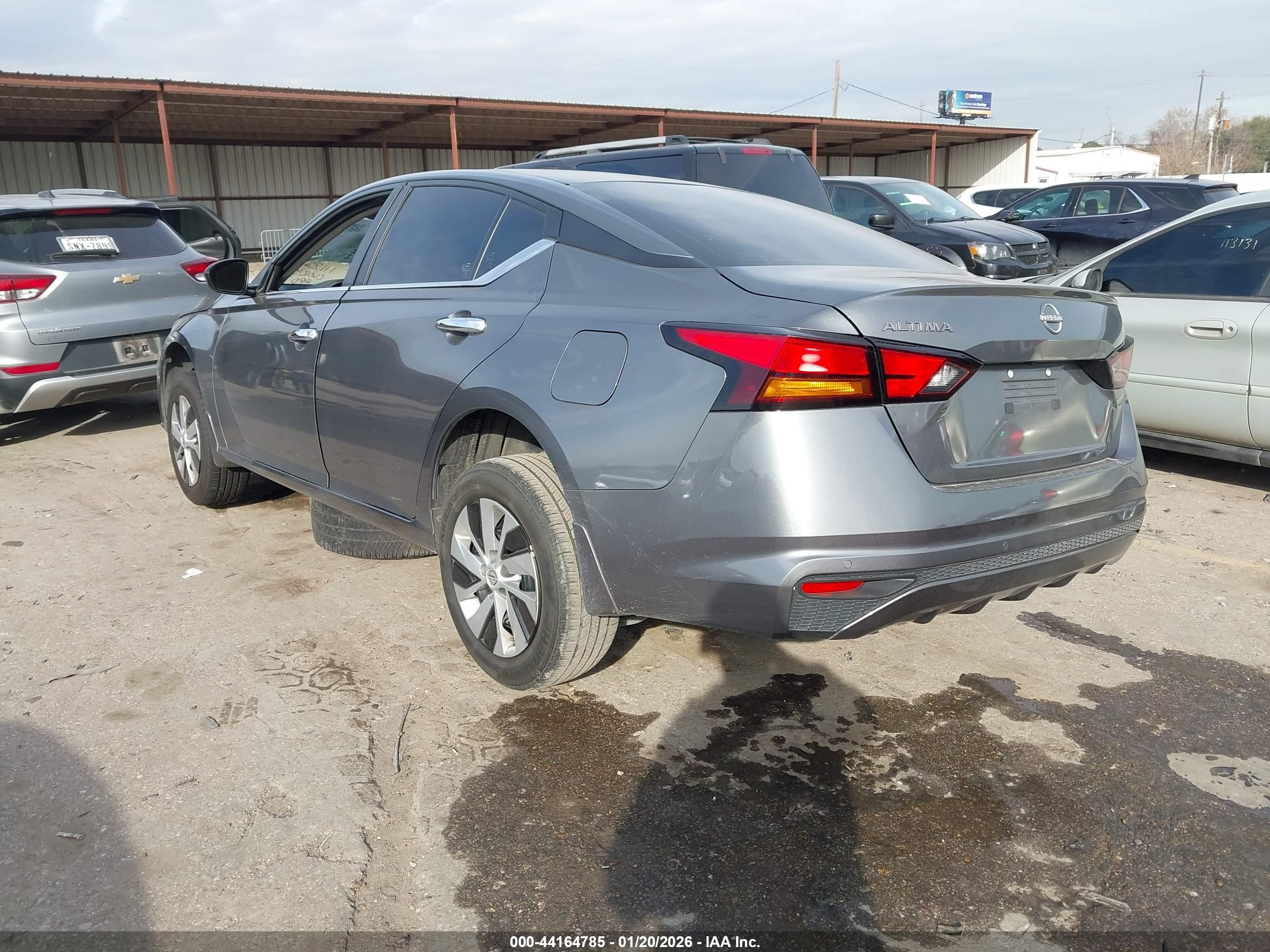 NISSAN ALTIMA image 3