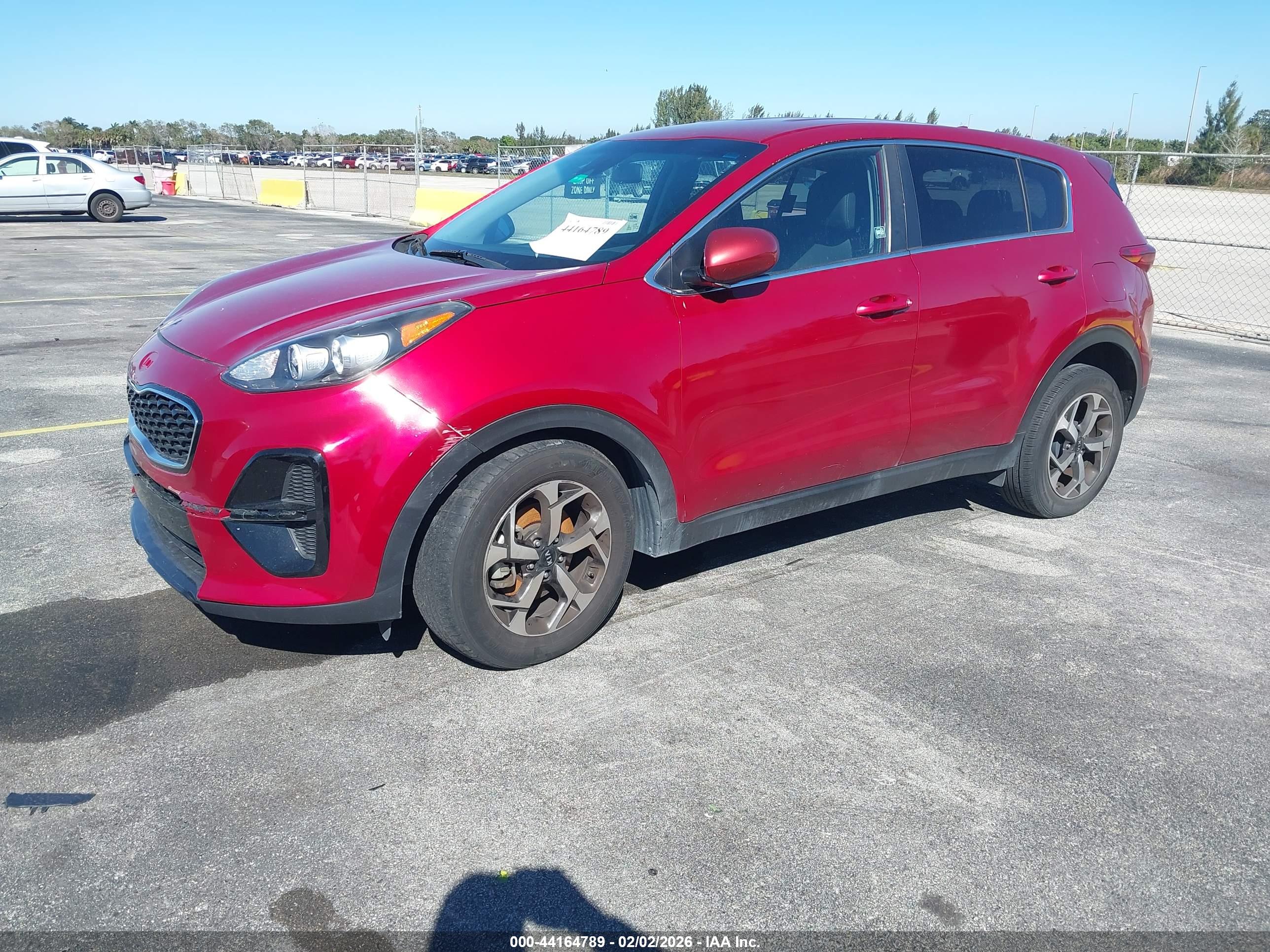 KIA SPORTAGE image 2