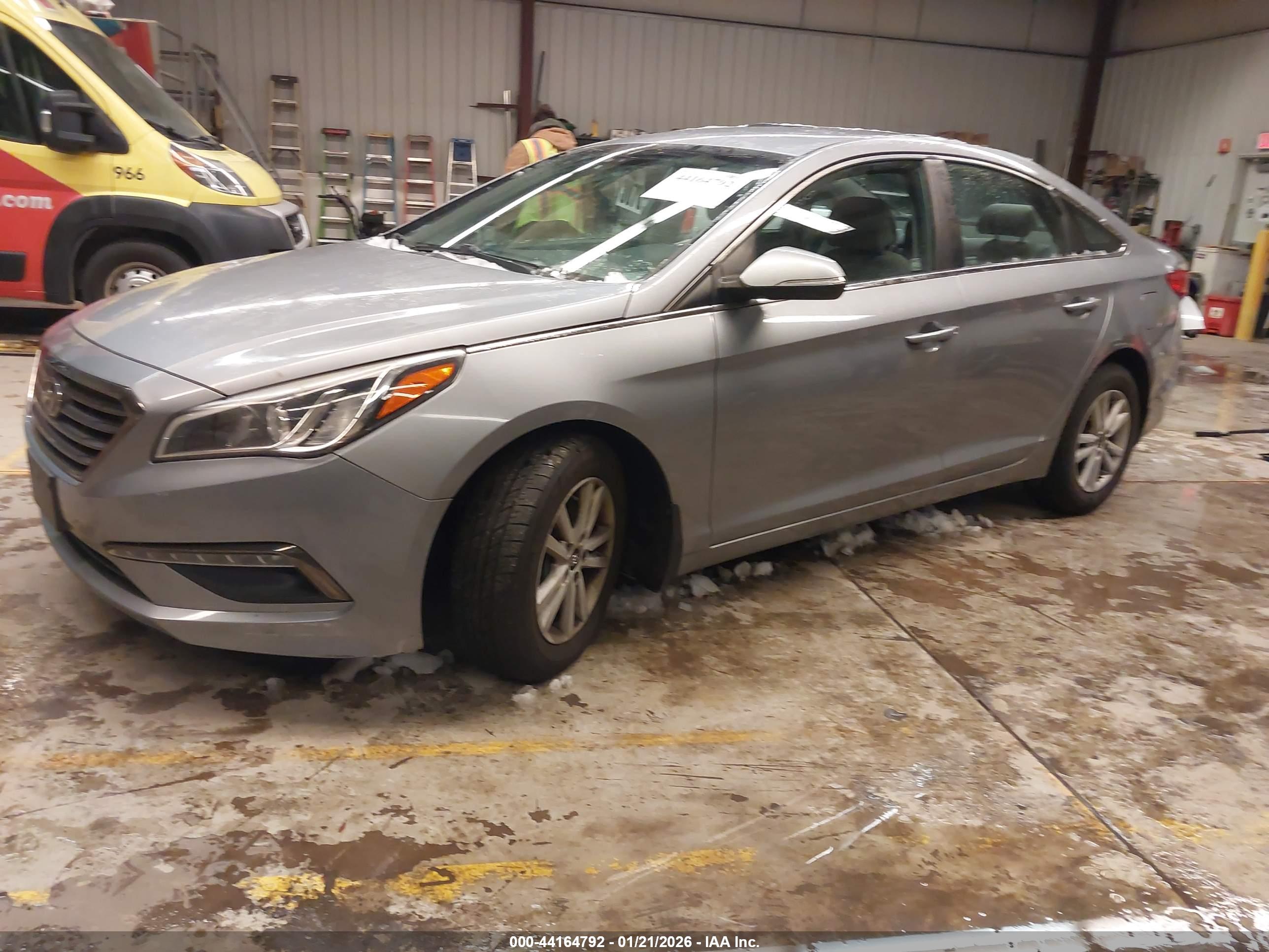 HYUNDAI SONATA image 2