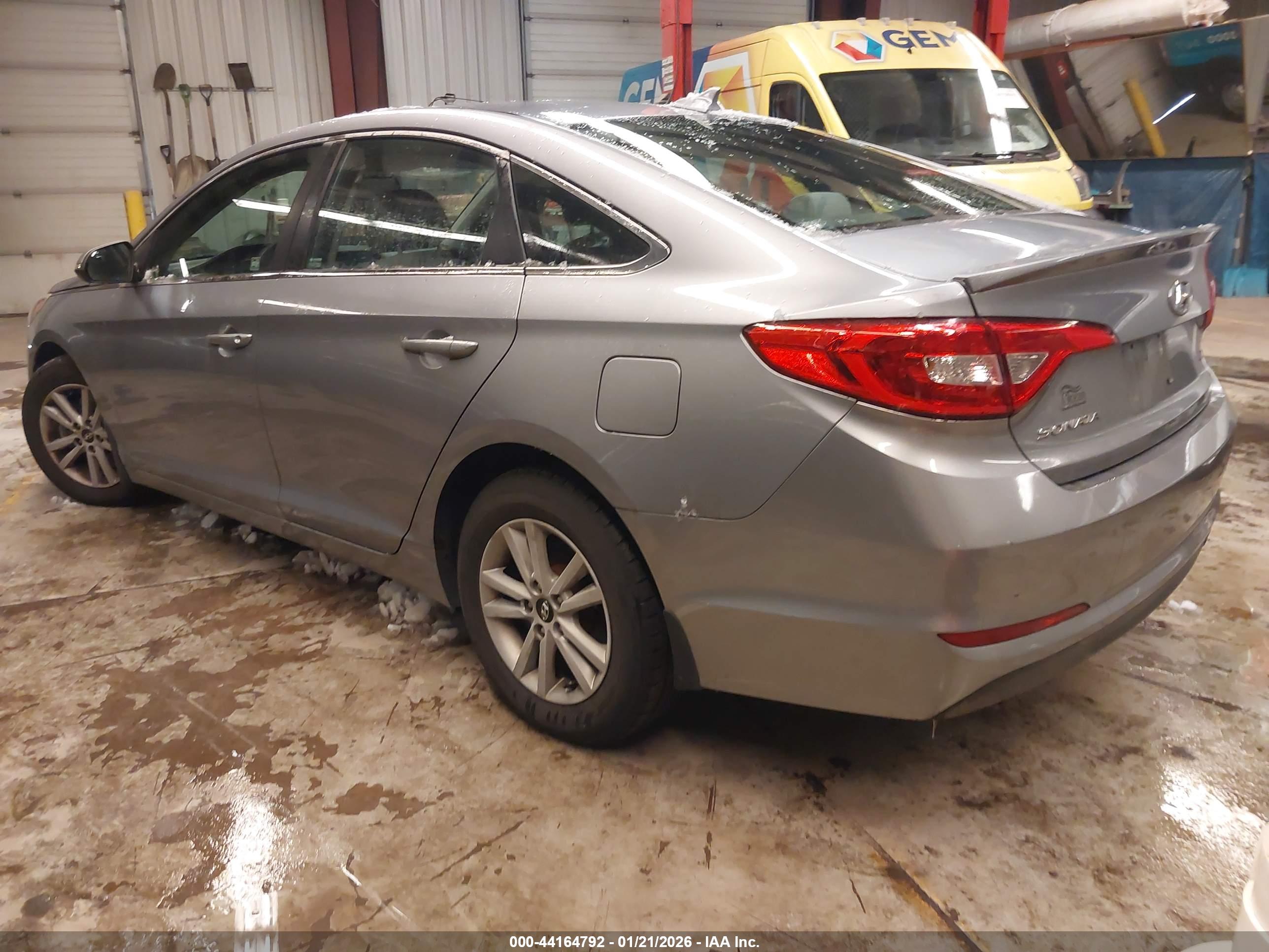 HYUNDAI SONATA image 3