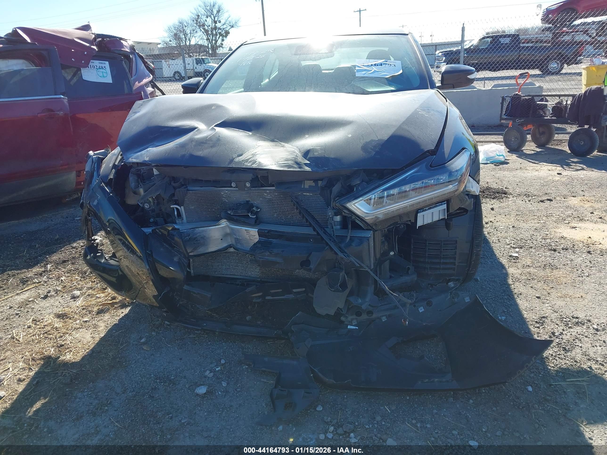 NISSAN MAXIMA image 6