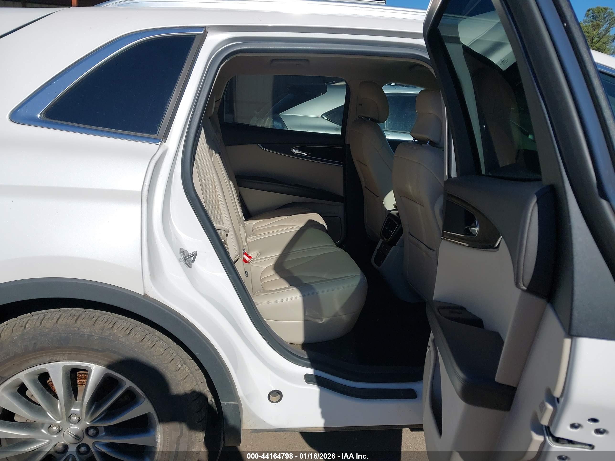 LINCOLN MKX image 8