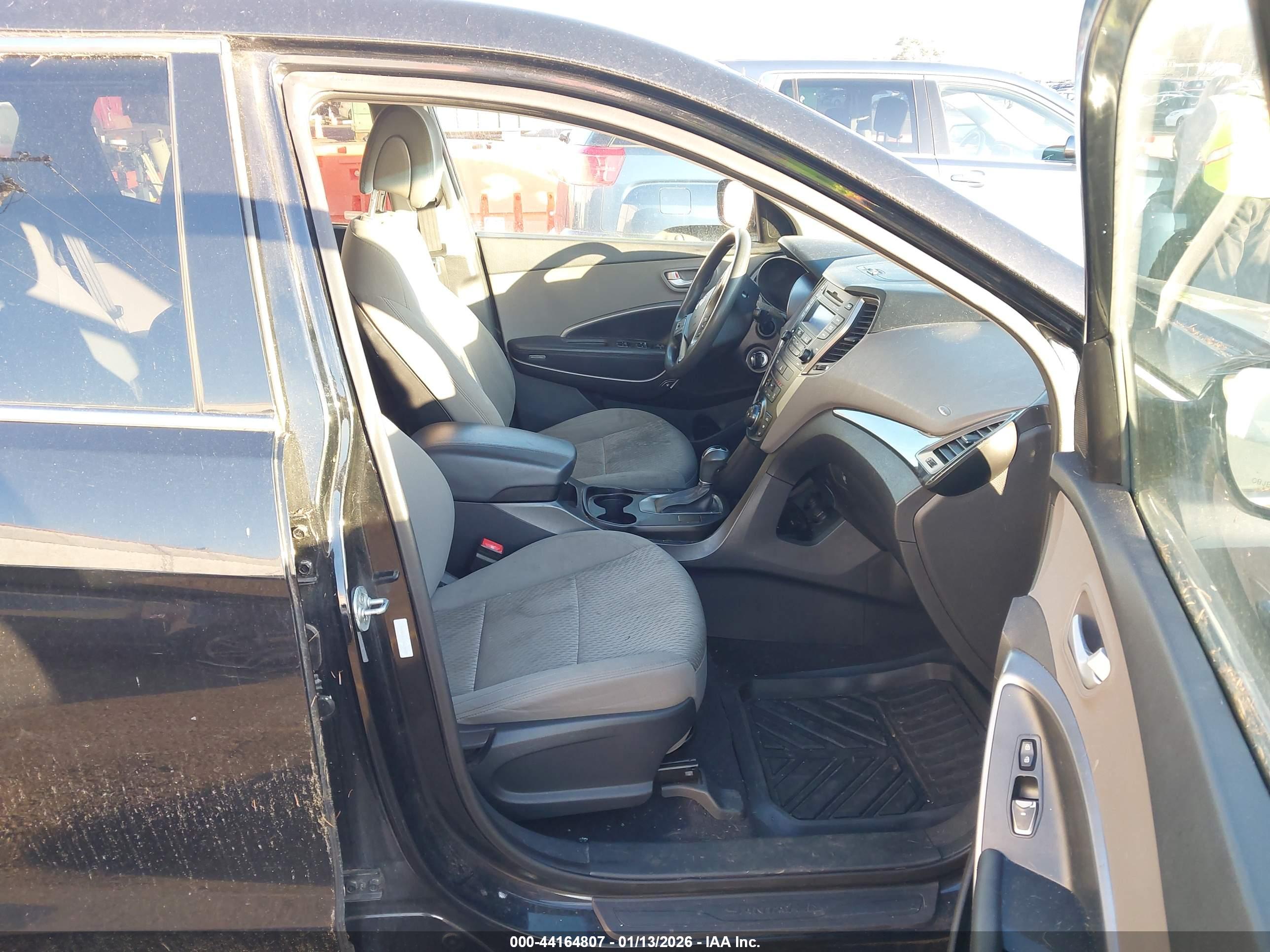 HYUNDAI SANTA image 5