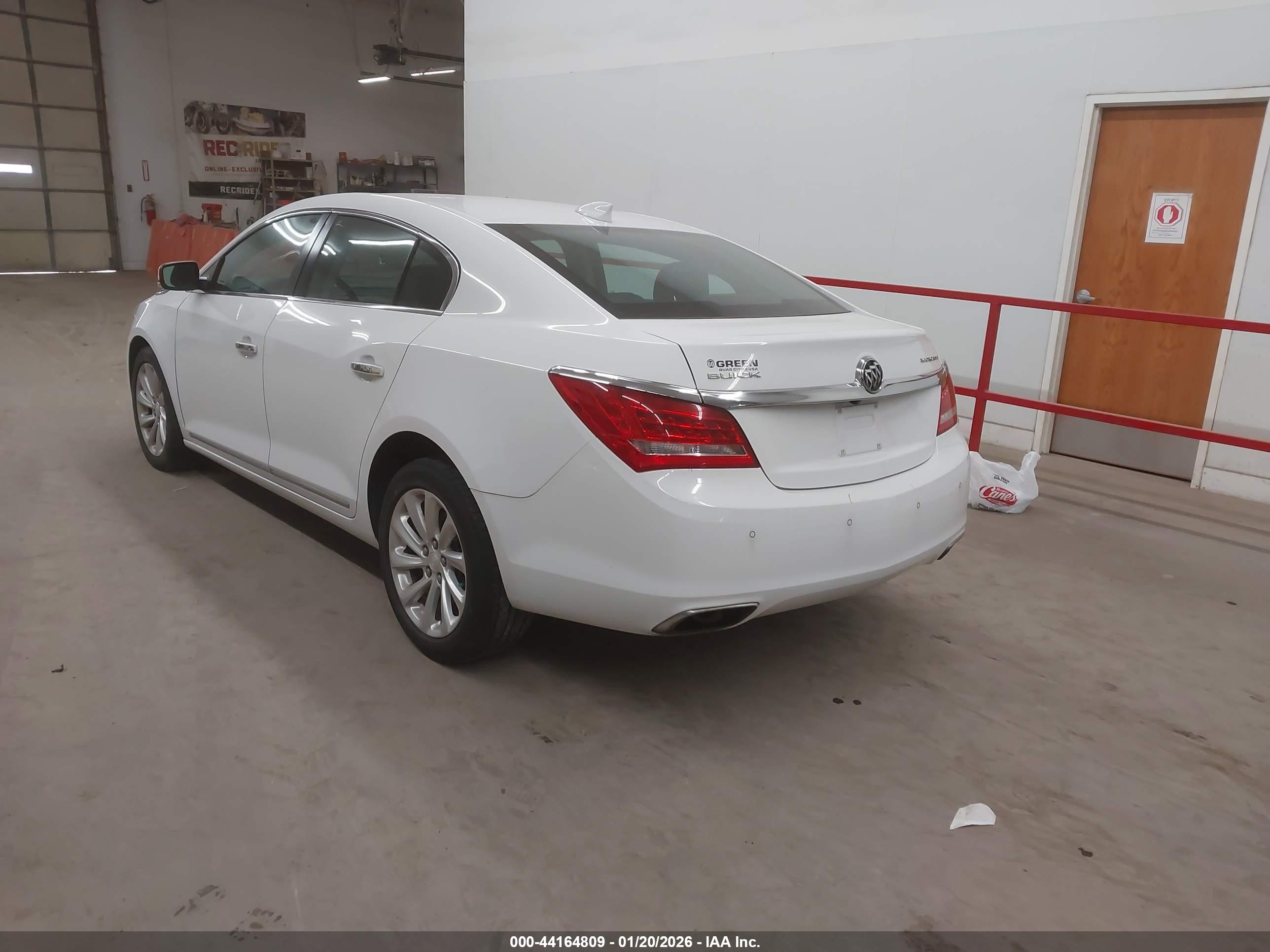 BUICK LACROSSE image 3