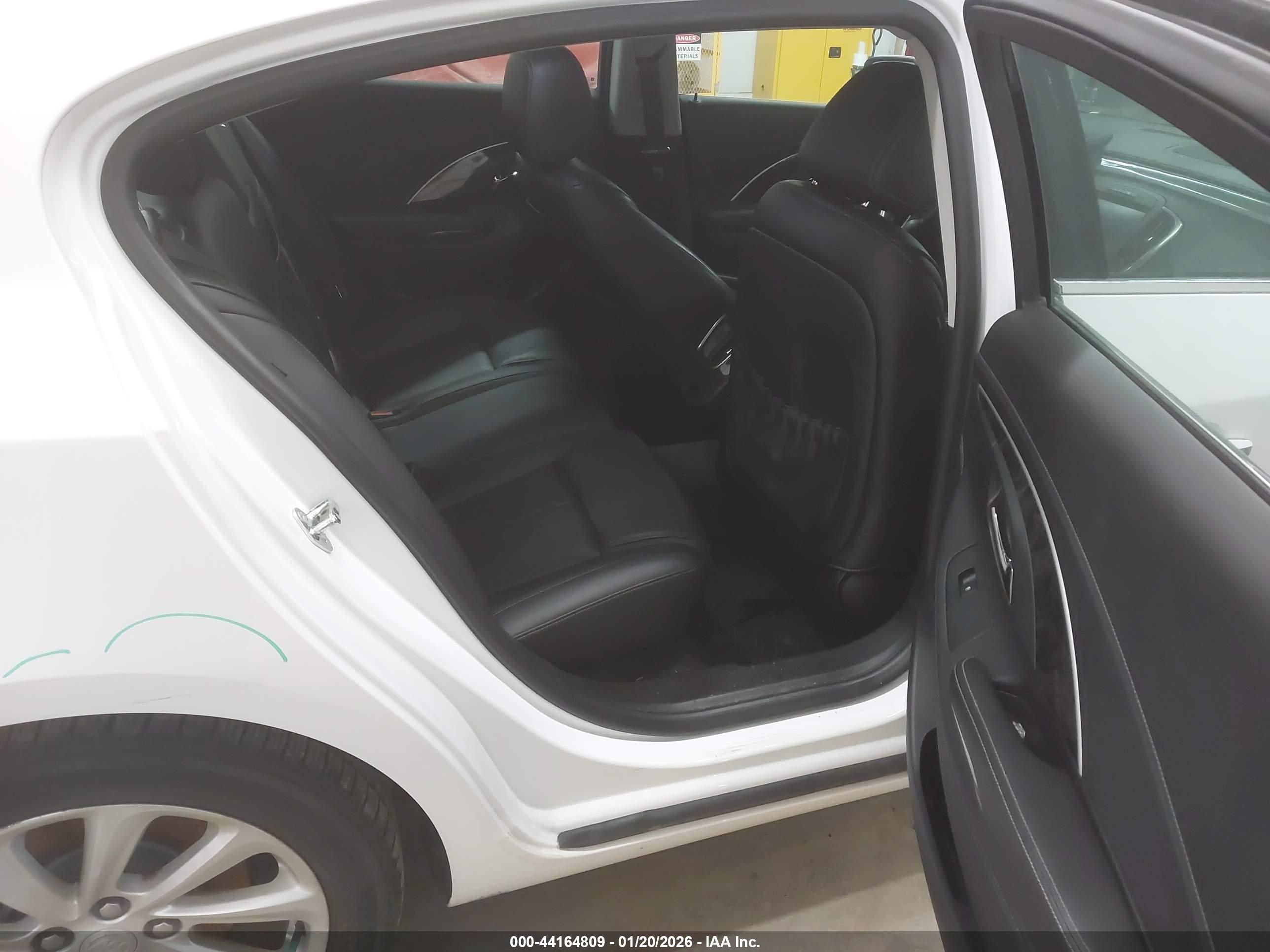 BUICK LACROSSE image 8