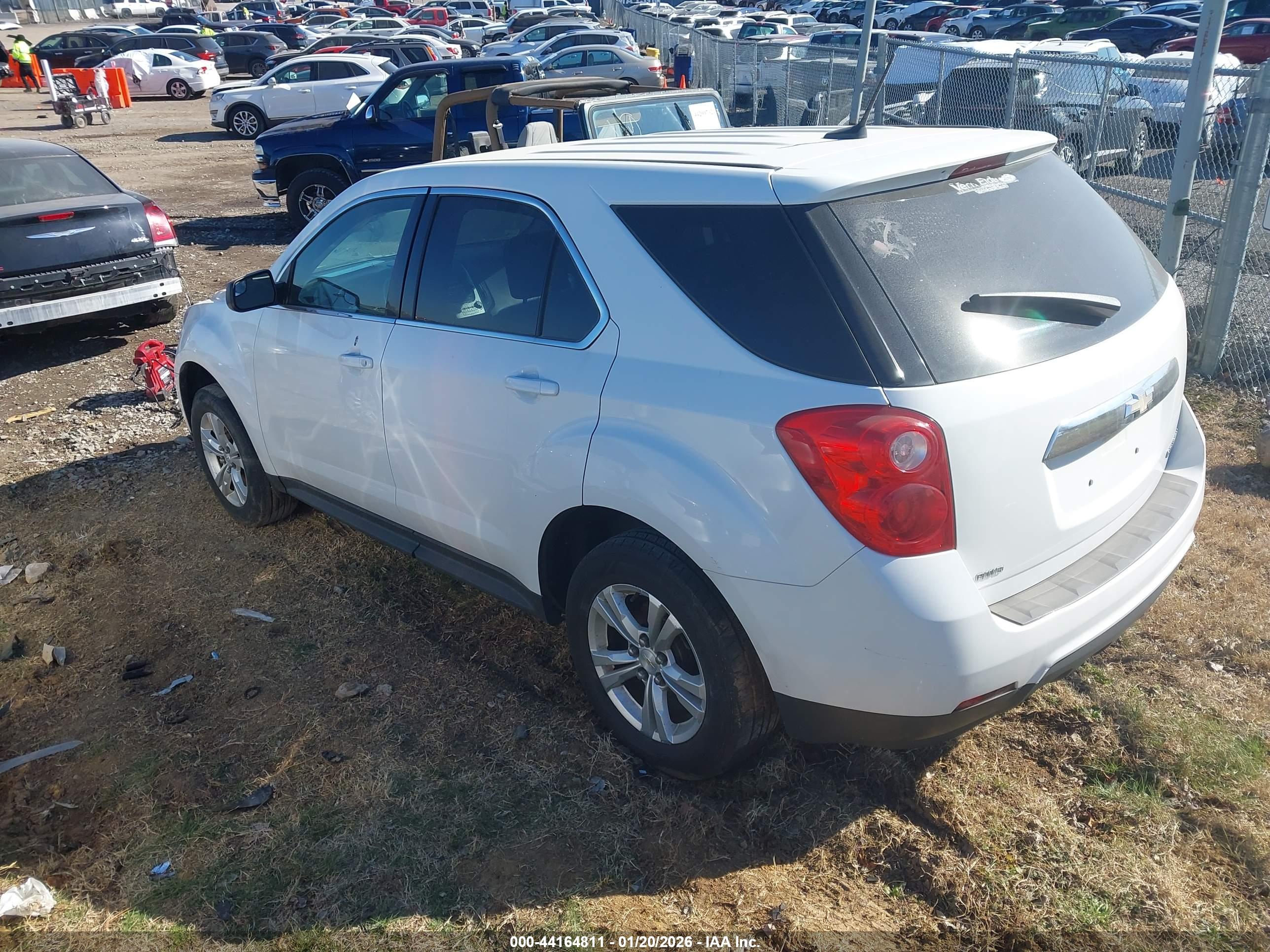 CHEVROLET EQUINOX image 3
