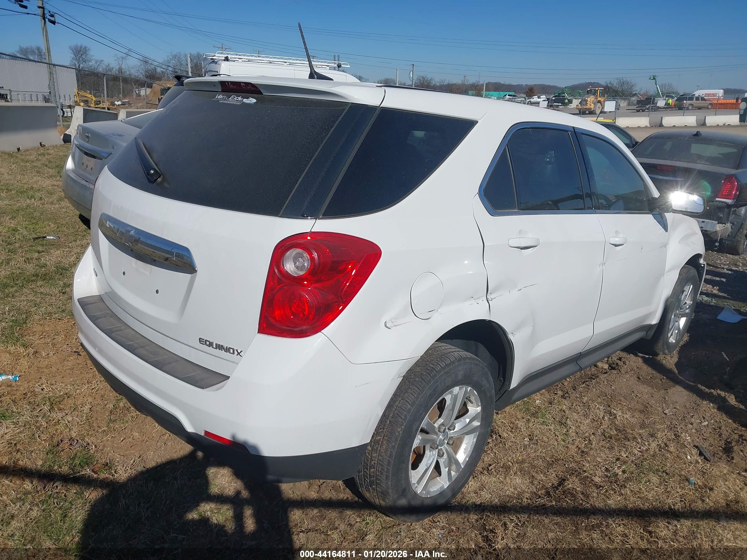 CHEVROLET EQUINOX image 4