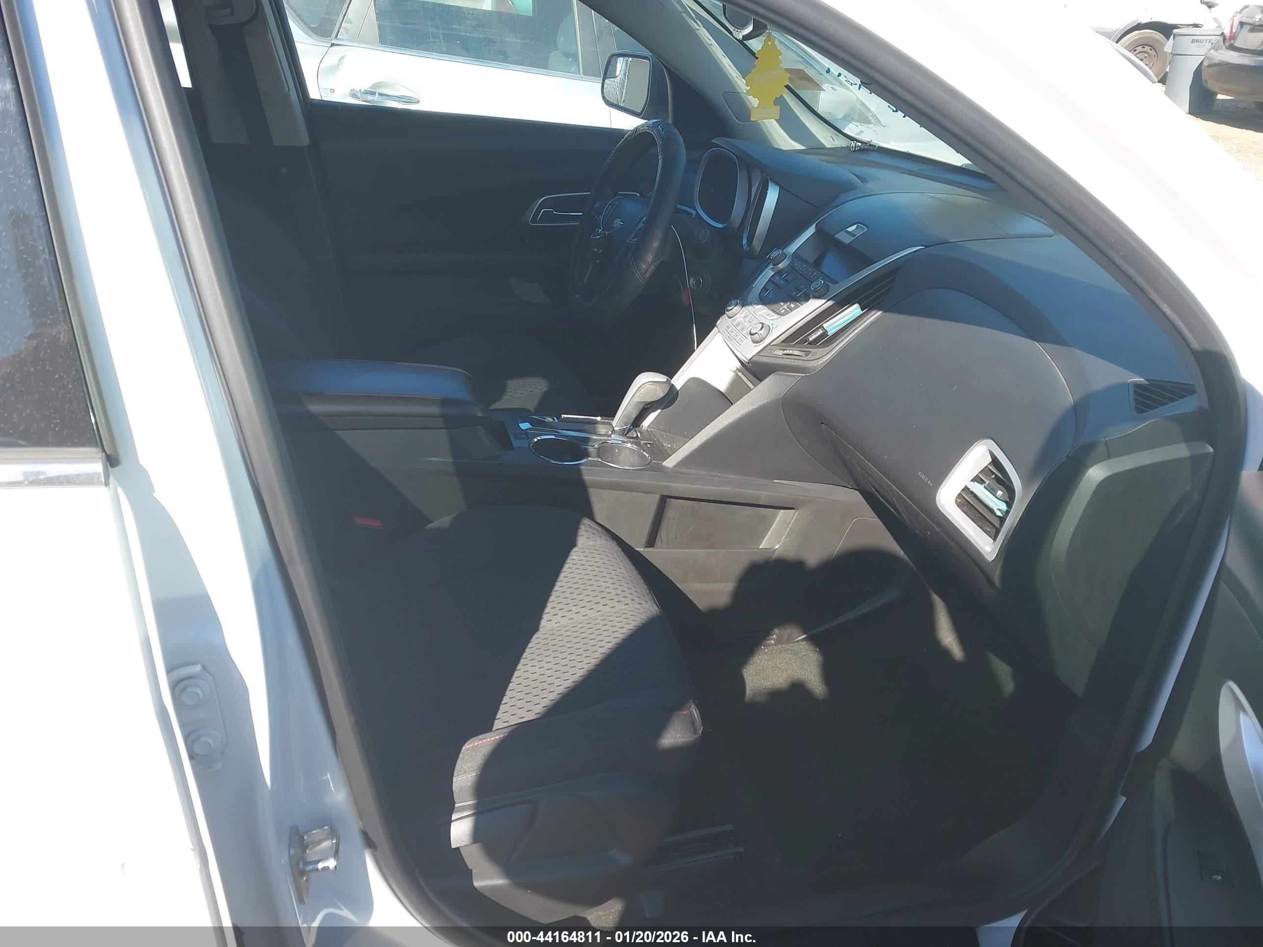 CHEVROLET EQUINOX image 5