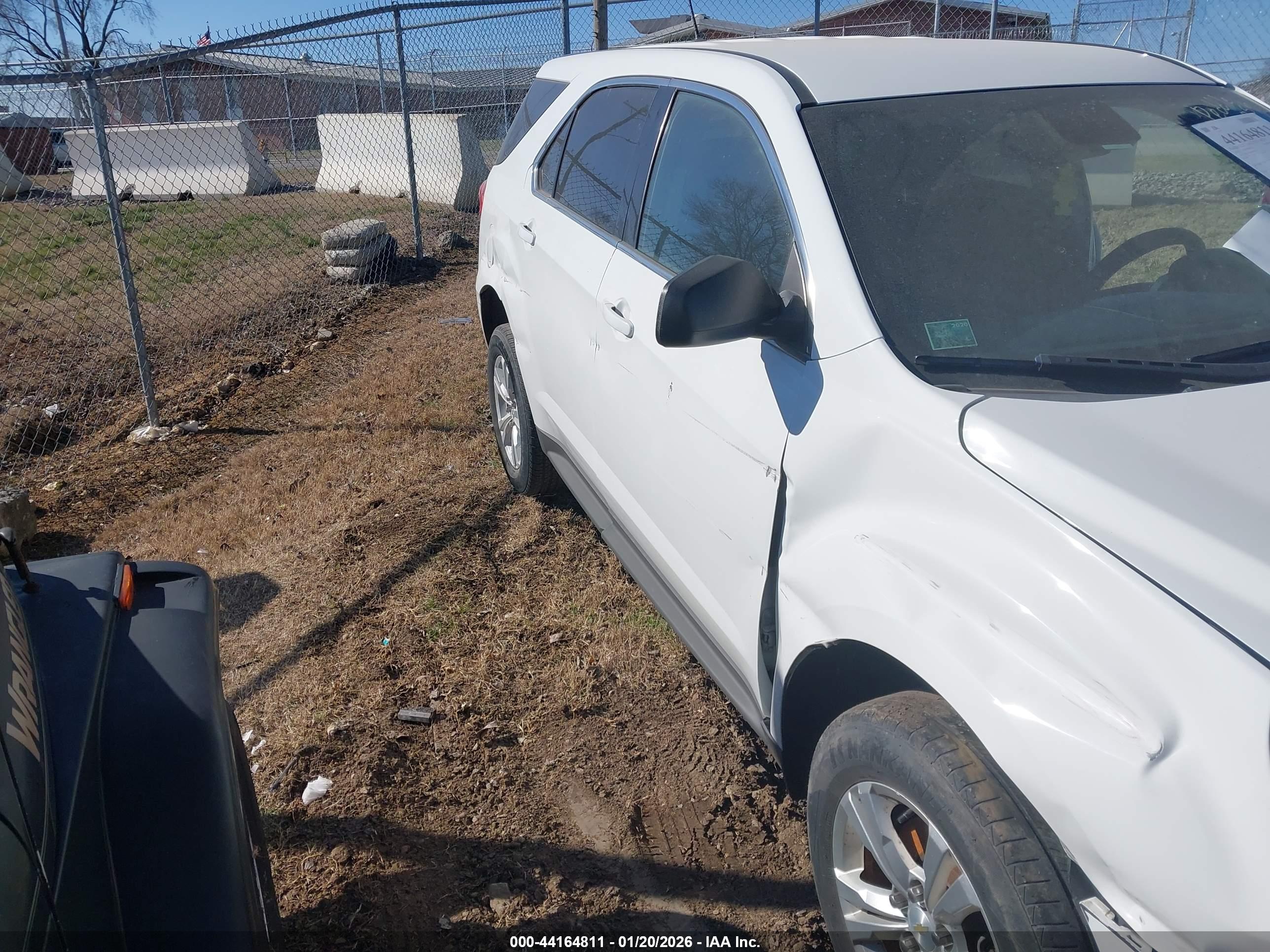 CHEVROLET EQUINOX image 6