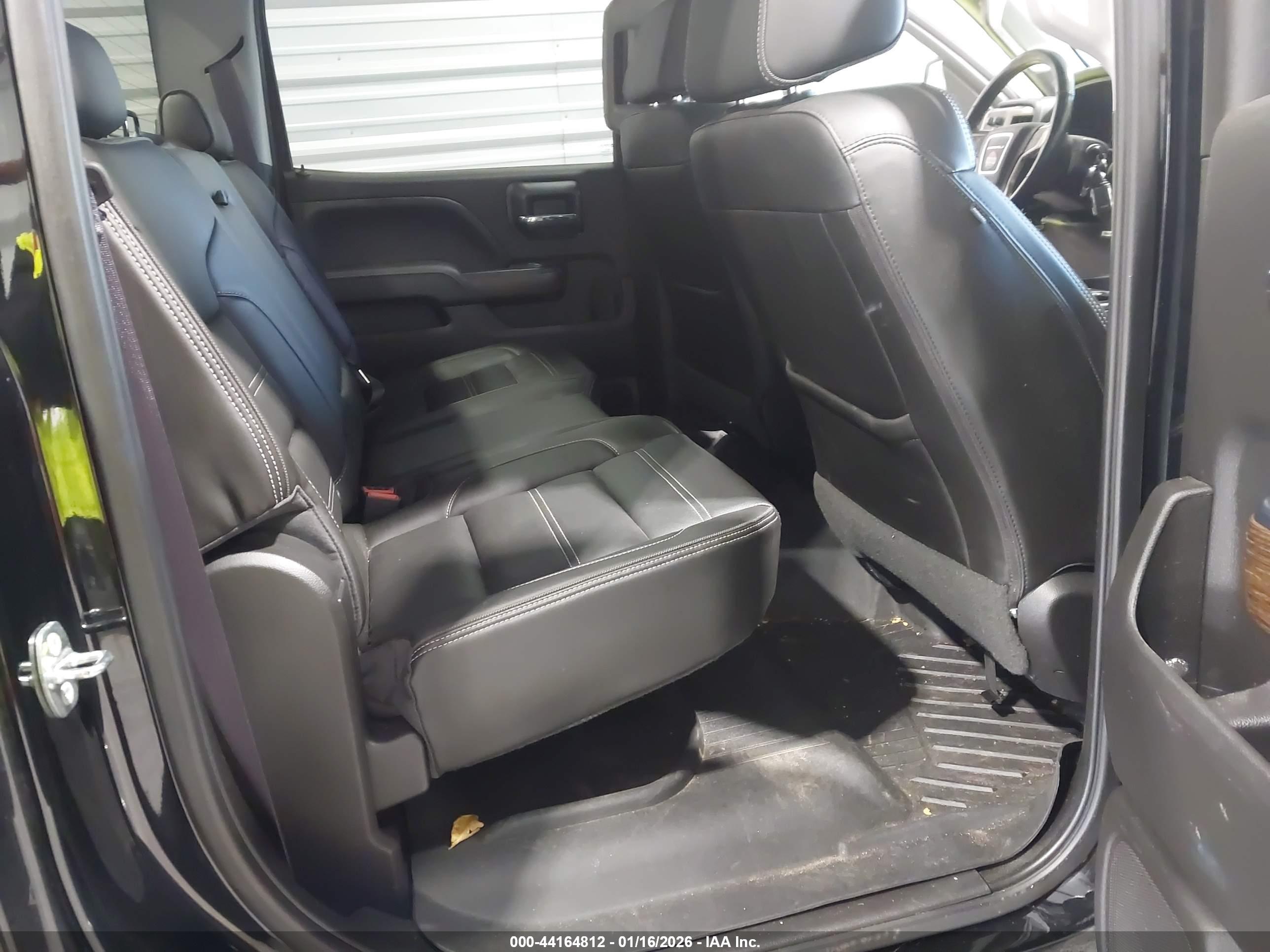 GMC SIERRA image 8