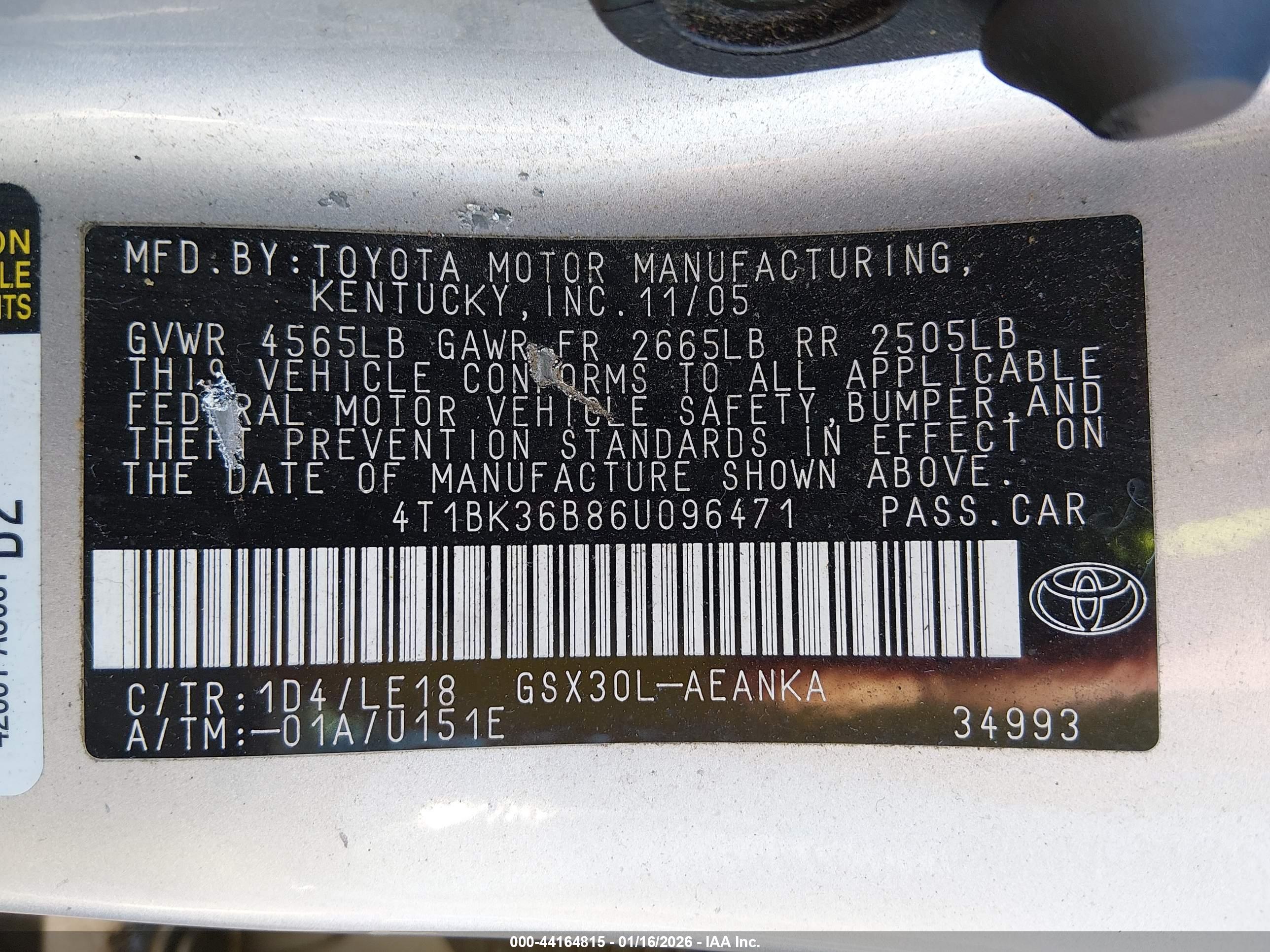 TOYOTA AVALON image 9
