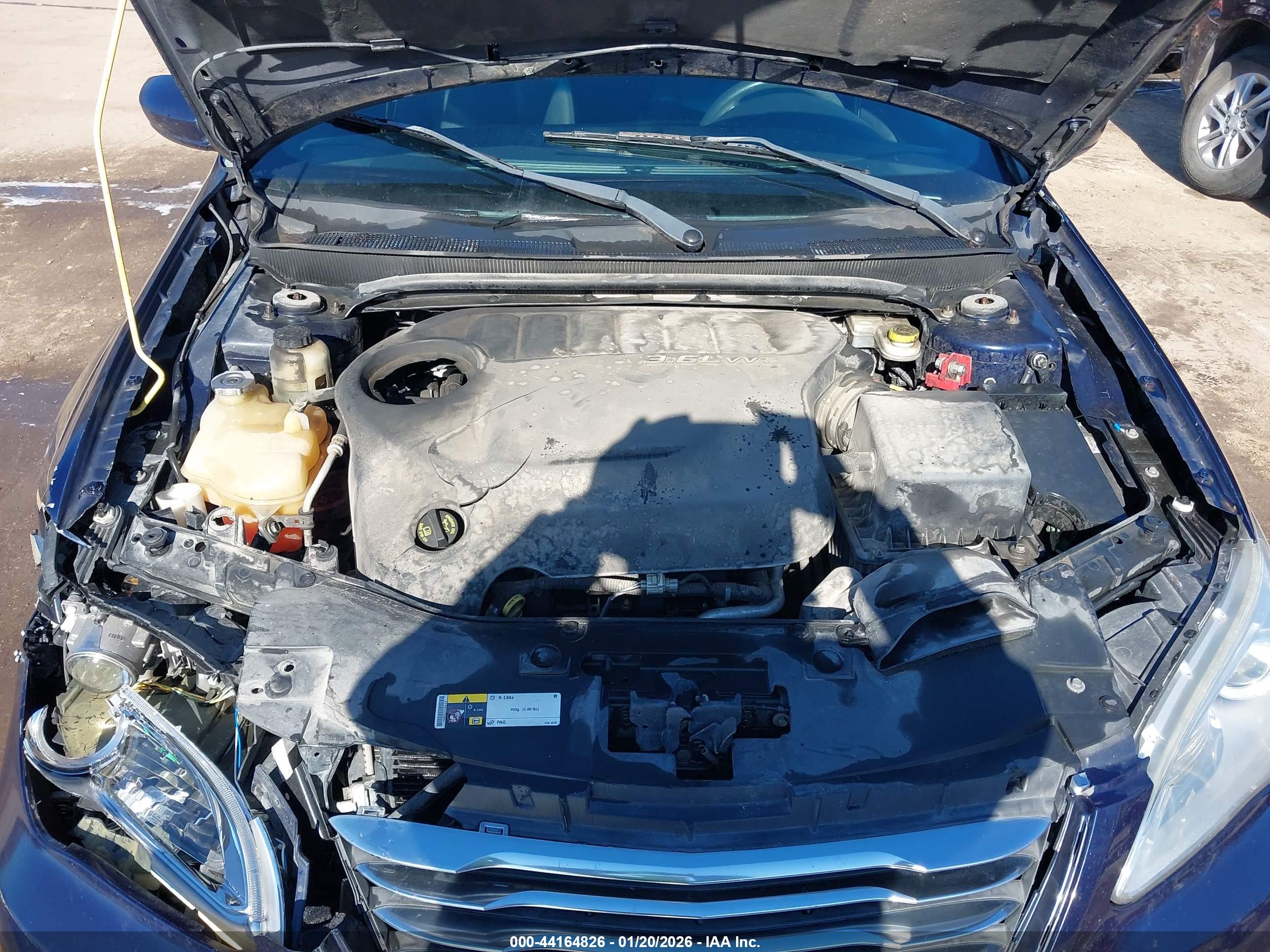 CHRYSLER 200 image 10