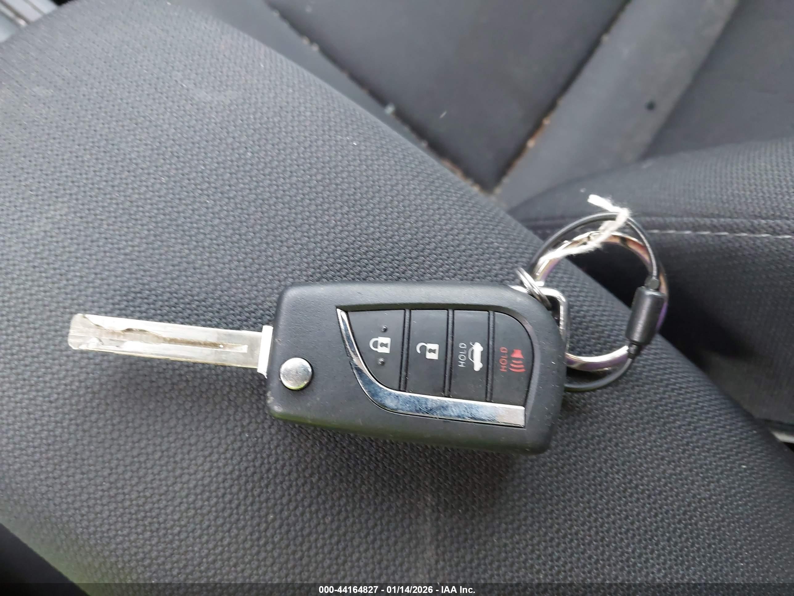 TOYOTA COROLLA image 11