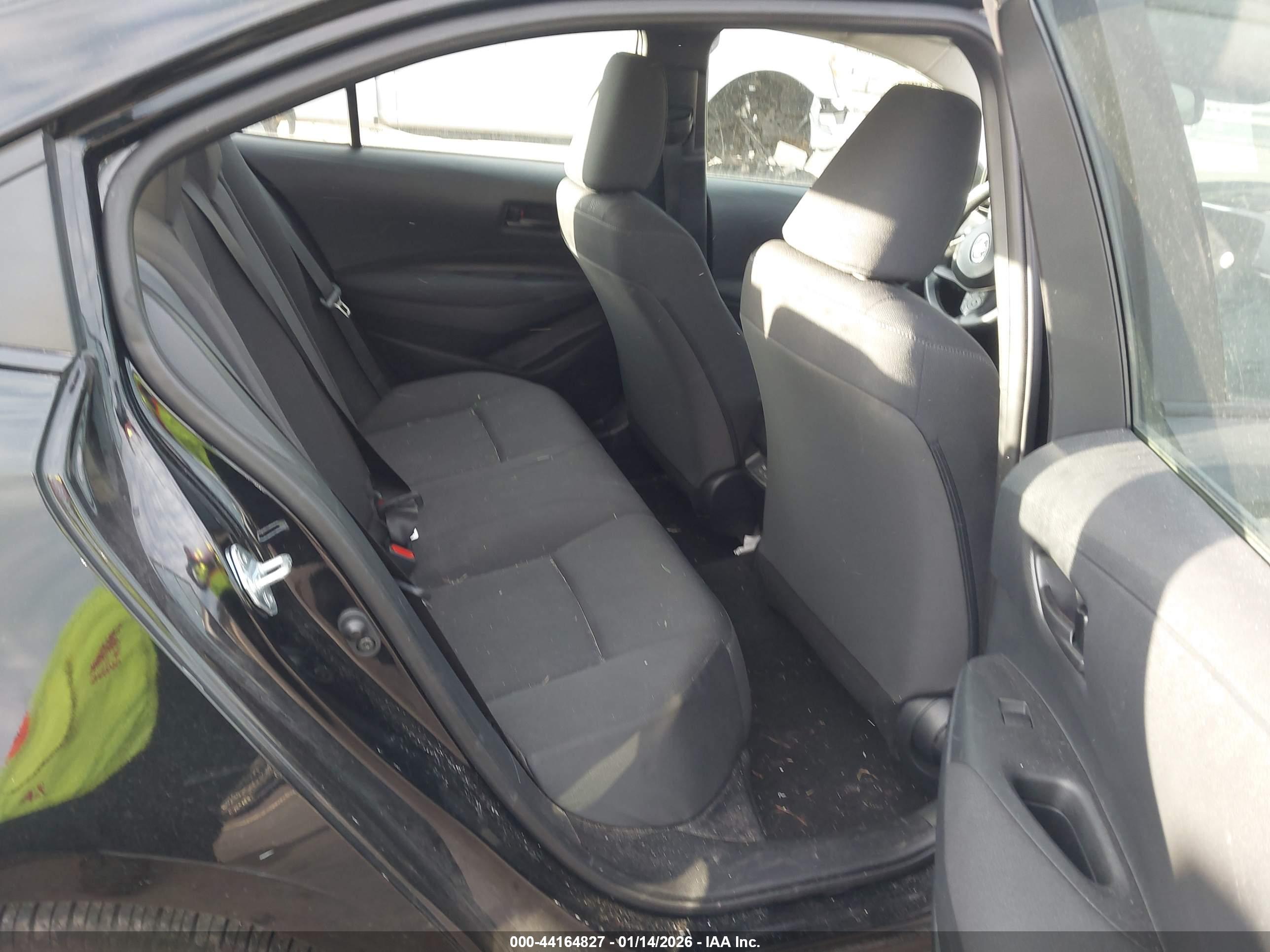 TOYOTA COROLLA image 8